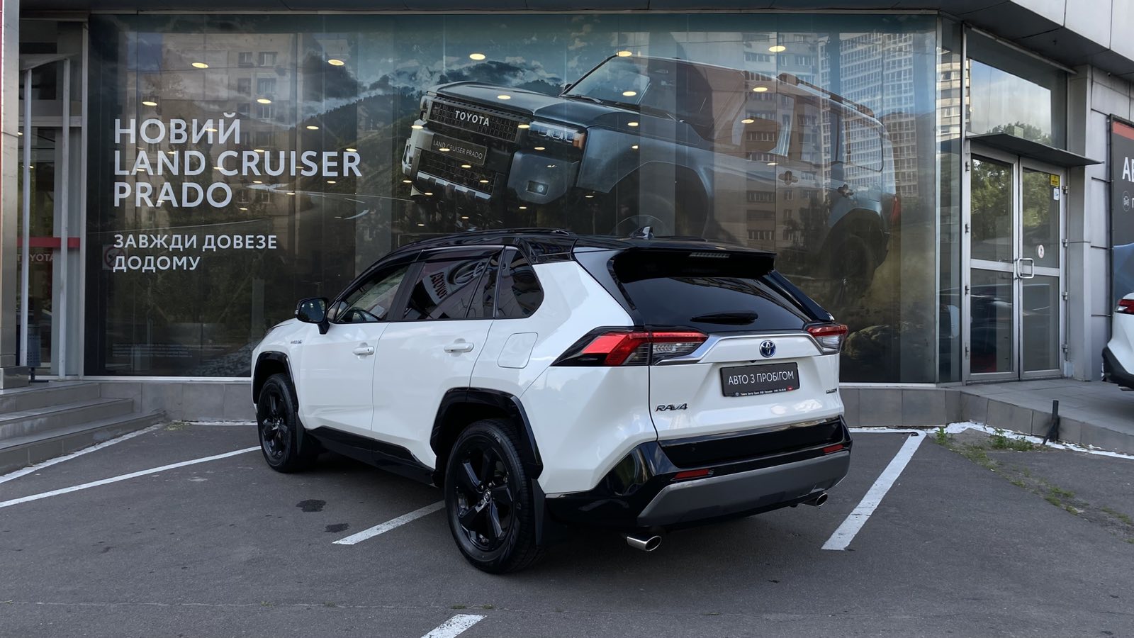 Toyota RAV4 2020 року з пробігом 132640 км, Універсал, Тойота Центр Одеса "ВіДі Пальміра", м.Одеса - 1400000 ГРН | Фото № 2