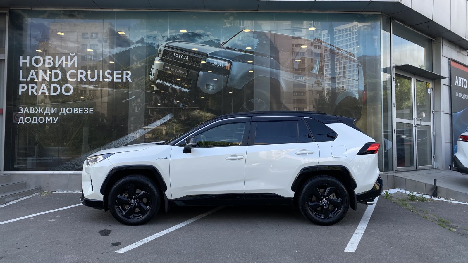 Toyota RAV4 2020 року з пробігом 132640 км, Універсал, Тойота Центр Одеса "ВіДі Пальміра", м.Одеса - 1400000 ГРН | Фото № 3