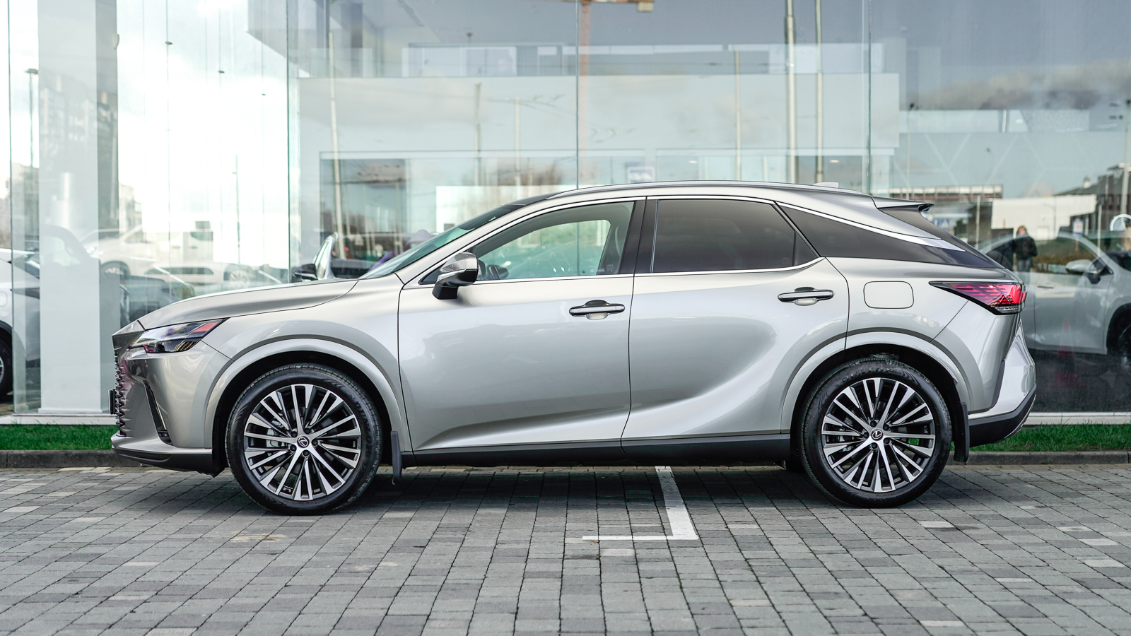 Lexus RX 2023 року з пробігом 19471 км, Універсал, Лексус Львів, м.Львів - 3468600 ГРН | Фото № 3