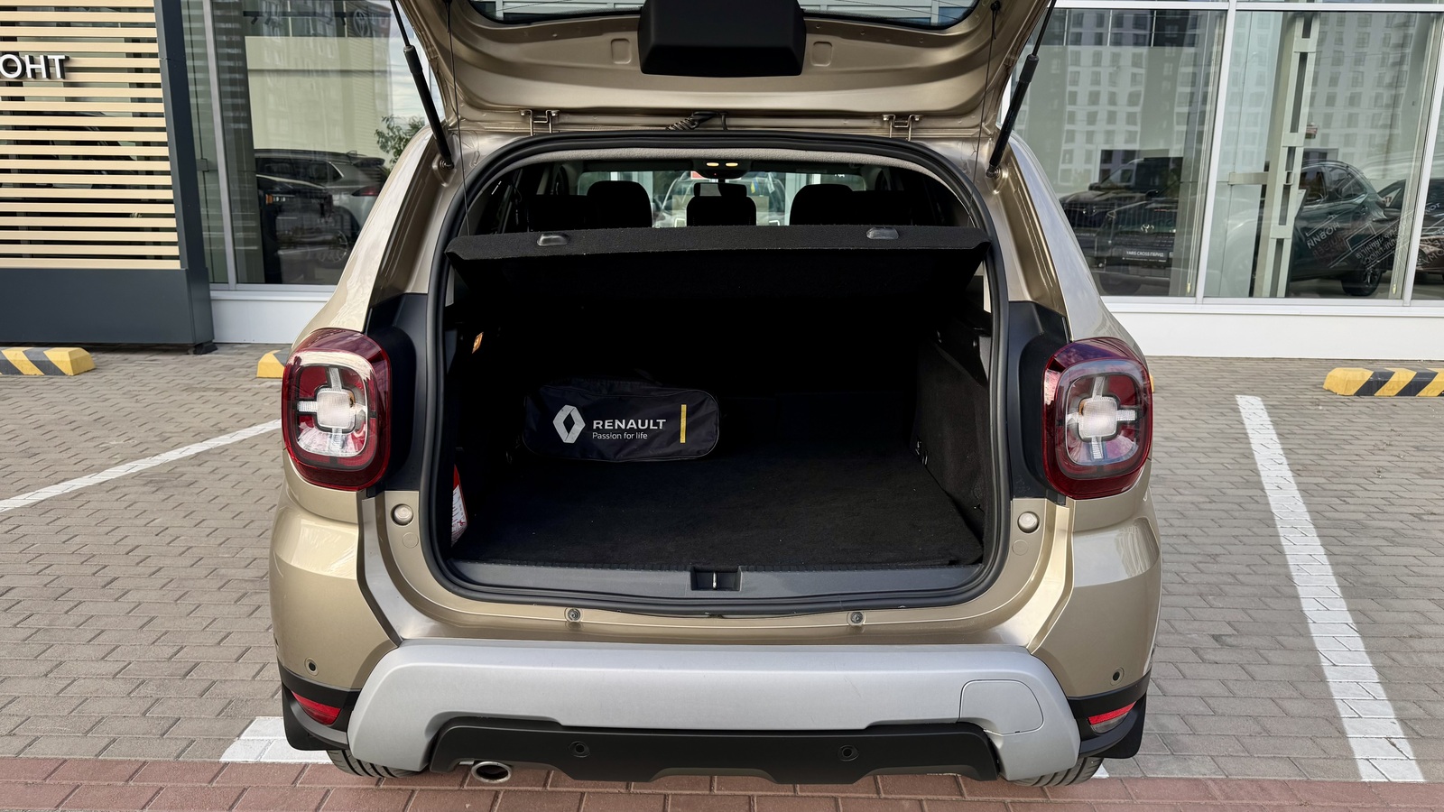 Інші авто RENAULT DUSTER 2019 року, Універсал, Тойота Центр Чернігів "Соллі-Плюс", м.Чернігів | Фото № 10 Інші авто RENAULT DUSTER 2019 року з пробігом 189399 км, Універсал, Тойота Центр Чернігів "Соллі-Плюс", м.Чернігів - 634000 ГРН | Фото № 10