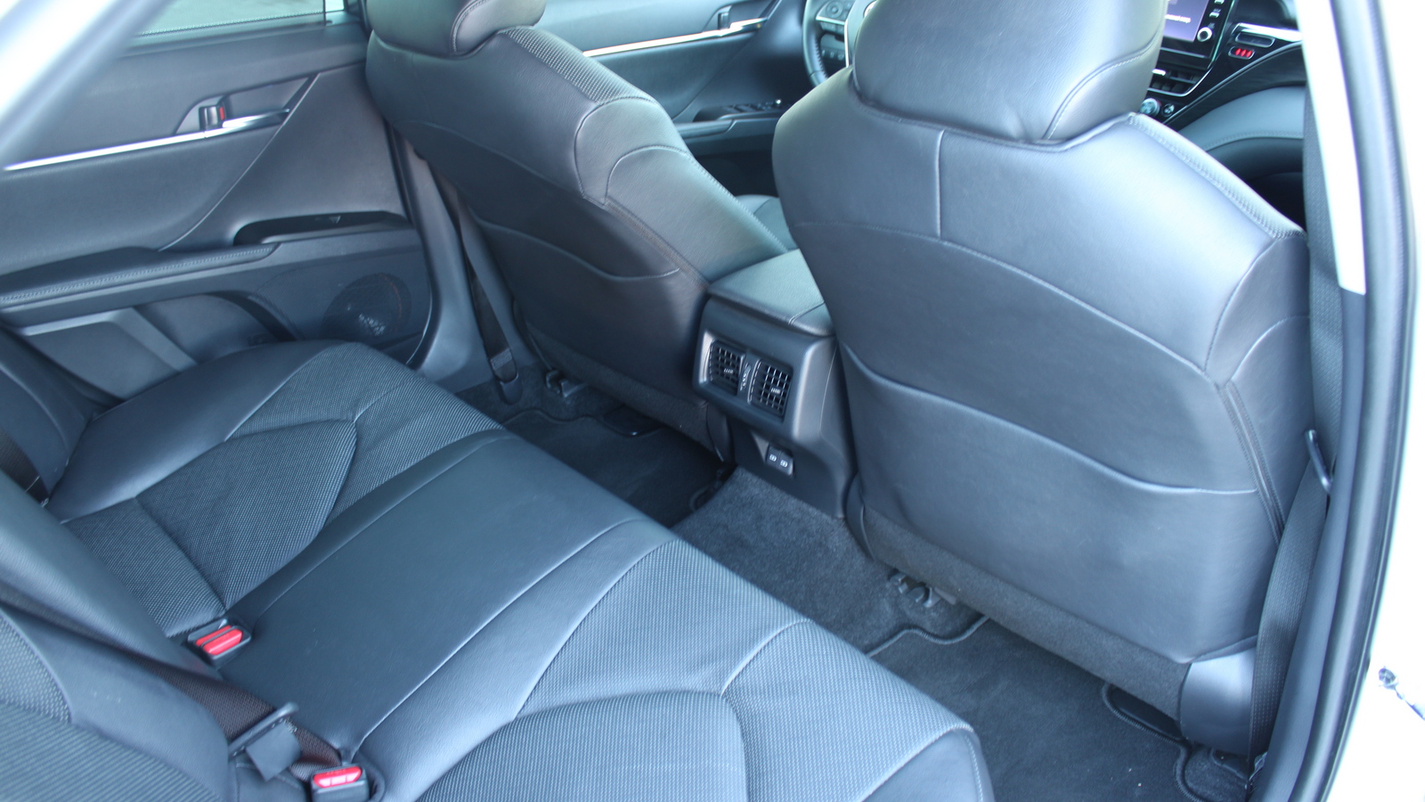 Toyota CAMRY 2023 року з пробігом 23599 км, Седан, Тойота Центр Черкаси "Мотор Сіті", м.Черкаси - 1659000 ГРН | Фото № 7