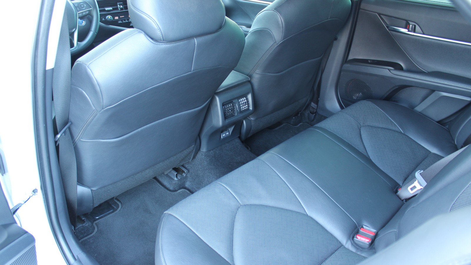 Toyota CAMRY 2023 року з пробігом 23599 км, Седан, Тойота Центр Черкаси "Мотор Сіті", м.Черкаси - 1659000 ГРН | Фото № 11