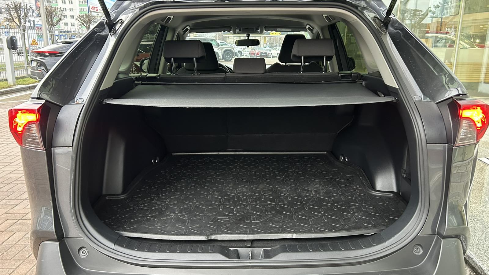 Toyota RAV4 2020 року з пробігом 51479 км, Універсал, Тойота Центр Київ "Автосаміт Укравто", м.Київ - 1200600 ГРН | Фото № 10