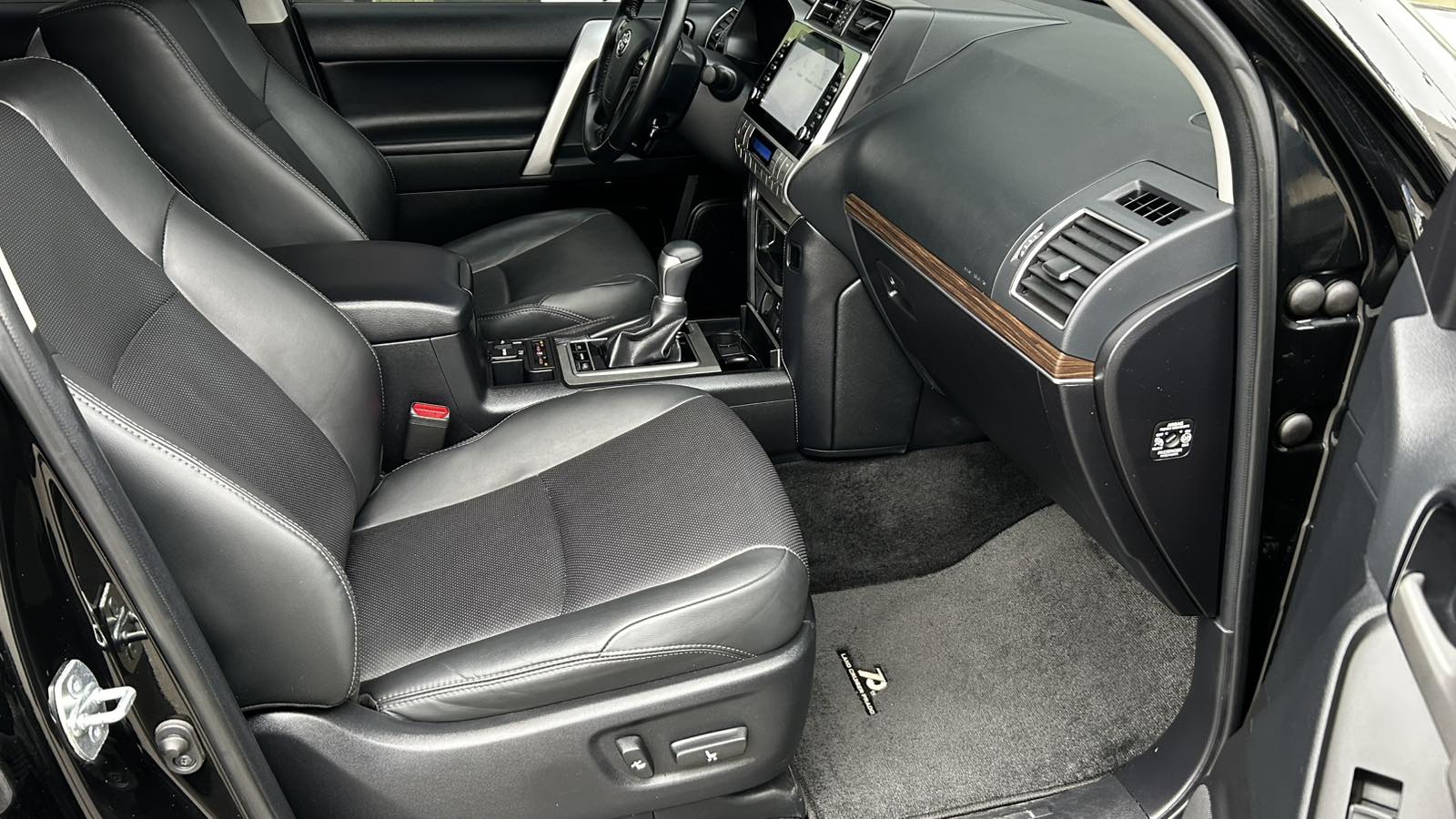 Toyota LAND CRUISER PRADO 2022 року з пробігом 31457 км, Універсал, Тойота Центр Київ "Автосаміт Укравто", м.Київ - 2444000 ГРН | Фото № 6