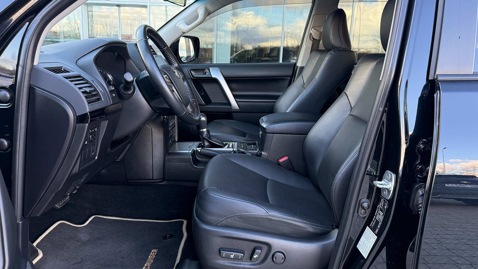 Toyota LAND CRUISER PRADO 2023 року з пробігом 40975 км, Універсал, Тойота Центр Рівне "Агат Авто", м.Рівне - 2199600 ГРН | Фото № 12