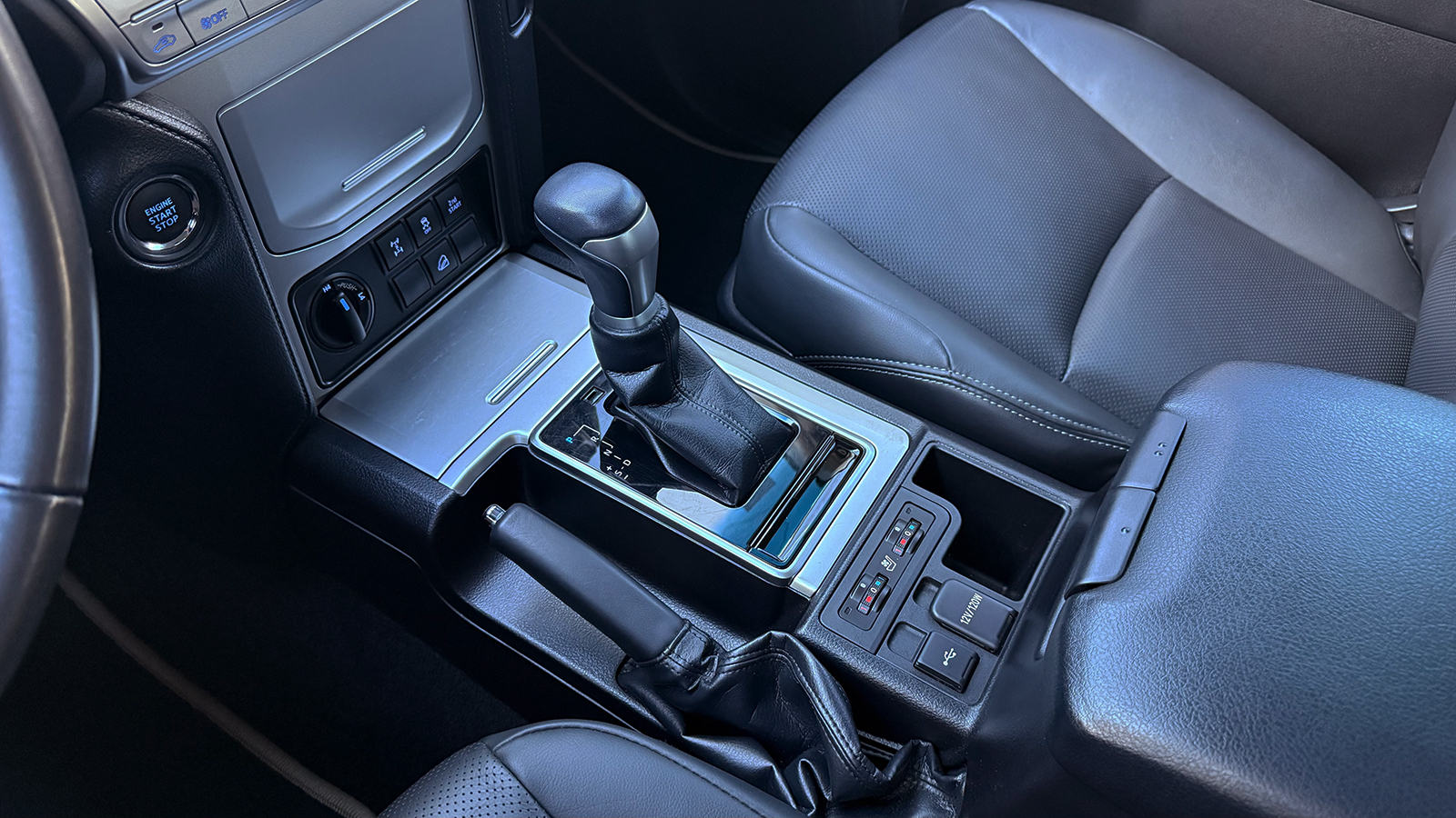 Toyota LAND CRUISER PRADO 2023 року з пробігом 40975 км, Універсал, Тойота Центр Рівне "Агат Авто", м.Рівне - 2199600 ГРН | Фото № 21