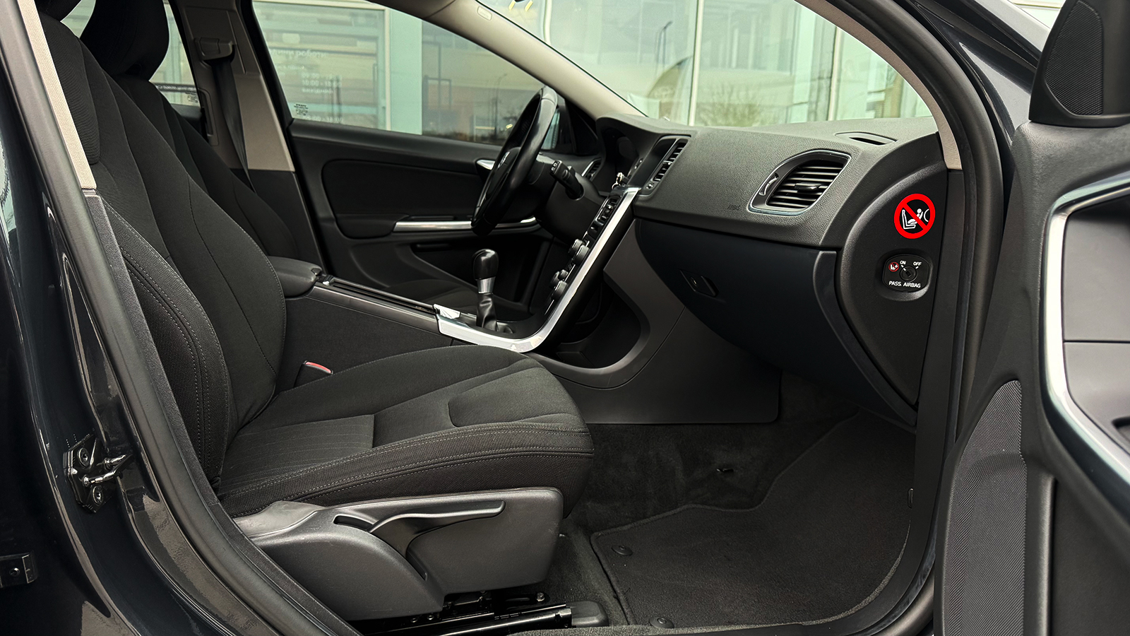 Інші авто VOLVO V60 2011 року з пробігом 258796 км, Універсал, Тойота Центр Рівне "Агат Авто", м.Рівне - 359550 ГРН | Фото № 6