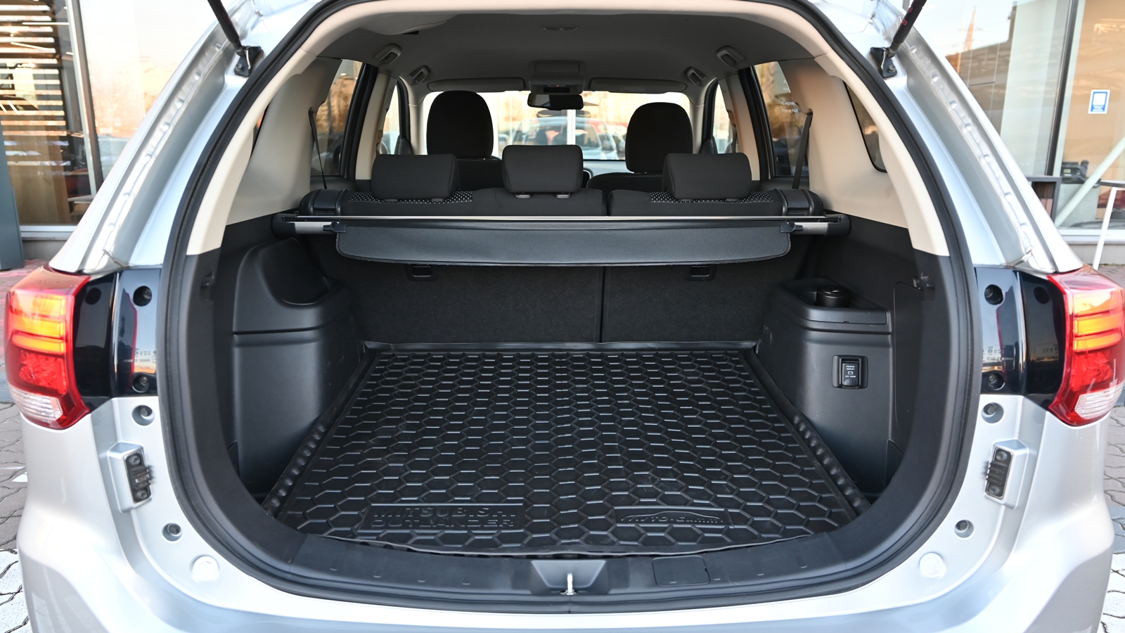 Інші авто MITSUBISHI OUTLANDER 2019 року з пробігом 91938 км, Універсал, Тойота Центр Київ "Сіті Плаза", м.Київ - 762580 ГРН | Фото № 10