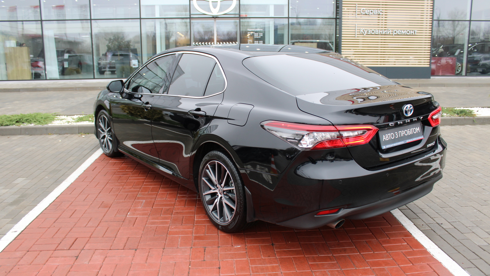 Toyota CAMRY 2022 року з пробігом 71249 км, Седан, Тойота Центр Черкаси "Мотор Сіті", м.Черкаси - 1450000 ГРН | Фото № 2