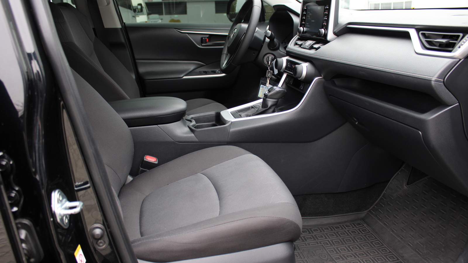 Toyota RAV4 2019 року з пробігом 188166 км, Універсал, Тойота Центр Черкаси "Мотор Сіті", м.Черкаси - 1020000 ГРН | Фото № 6