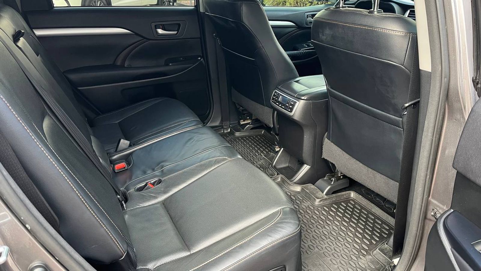 Toyota HIGHLANDER 2016 року з пробігом 253162 км, Універсал, Тойота Центр Хмельницький "Гранд Мотор", м.Хмельницький - 910000 ГРН | Фото № 7