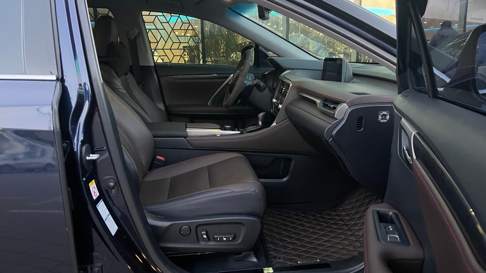 Lexus RX 2019 року з пробігом 129668 км, Універсал, Лексус Київ Захід, м.Київ - 1470000 ГРН | Фото № 6