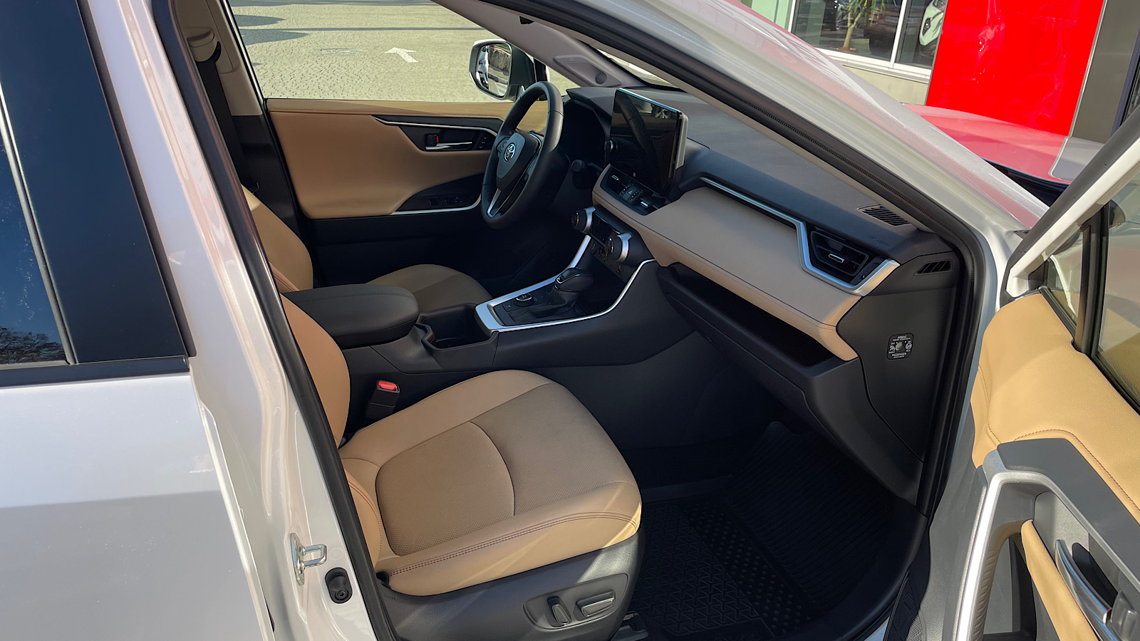 Toyota RAV4 2023 року з пробігом 13000 км, Універсал, Тойота Центр Запоріжжя "Восток Автомир", м.Запоріжжя - 1921500 ГРН | Фото № 5