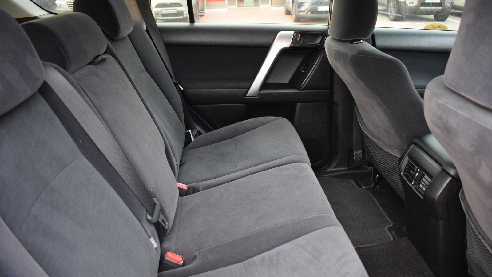 Toyota LAND CRUISER PRADO 2020 року, Універсал, Тойота Центр Житомир "Стар - Кар", м.Житомир | Фото № 7 Toyota LAND CRUISER PRADO 2020 року з пробігом 92148 км, Універсал, Тойота Центр Житомир "Стар - Кар", м.Житомир - 1623920 ГРН | Фото № 7