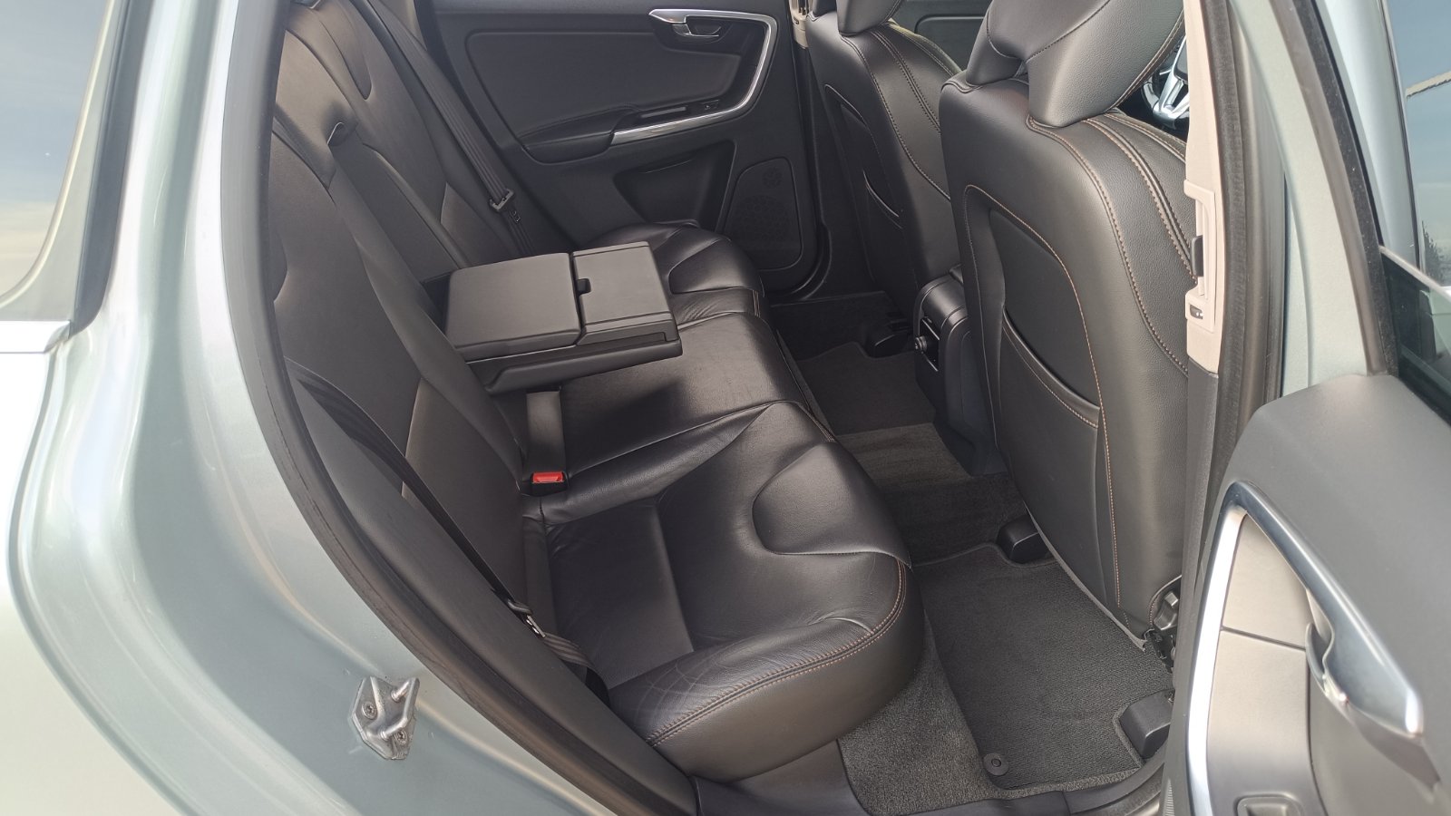 Інші авто VOLVO XC60 2015 року з пробігом 172127 км, Універсал, Тойота Центр Київ «ВІДІ Аеропорт», м.Київ - 830000 ГРН | Фото № 7