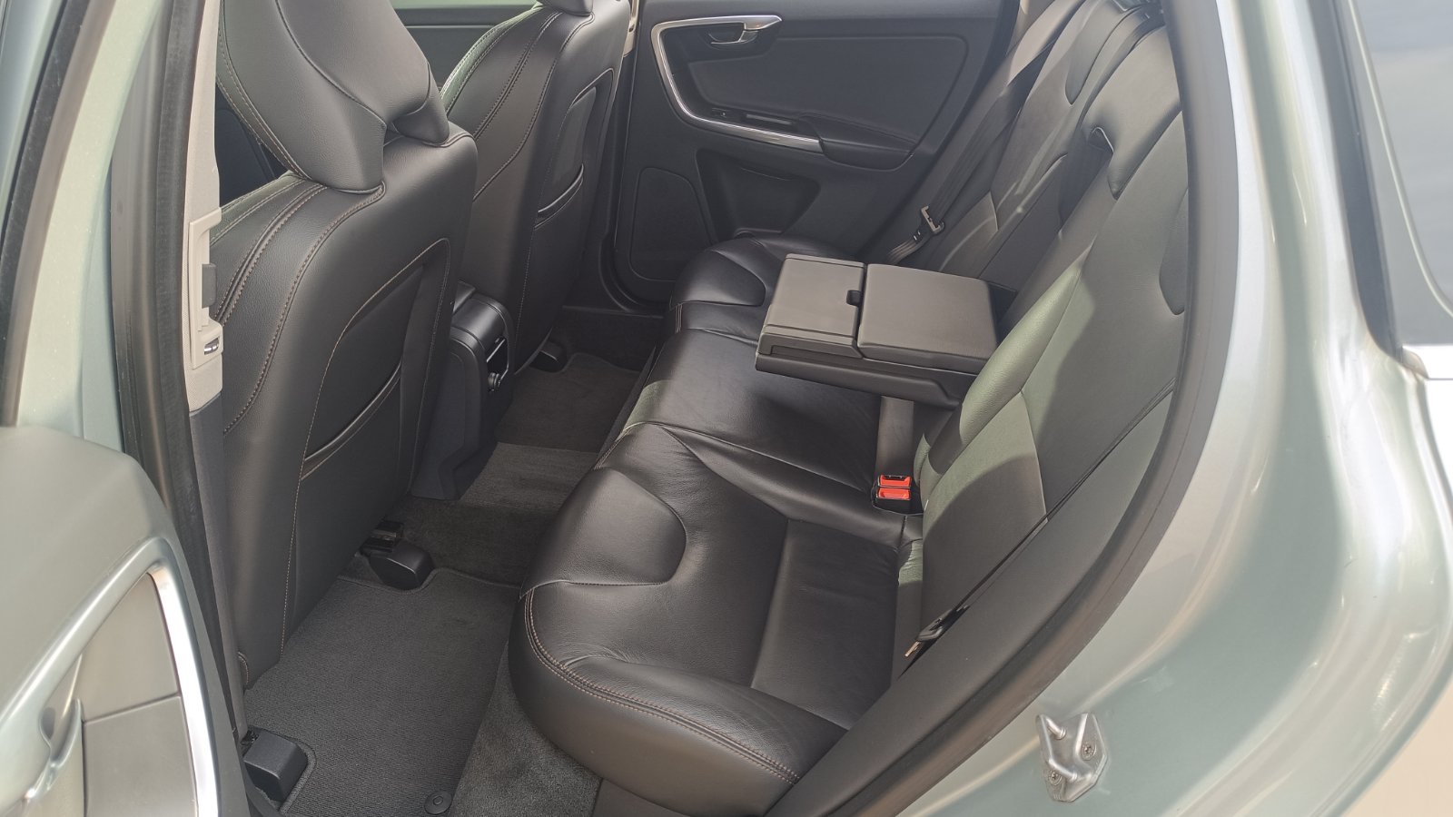 Інші авто VOLVO XC60 2015 року з пробігом 172127 км, Універсал, Тойота Центр Київ «ВІДІ Аеропорт», м.Київ - 830000 ГРН | Фото № 12