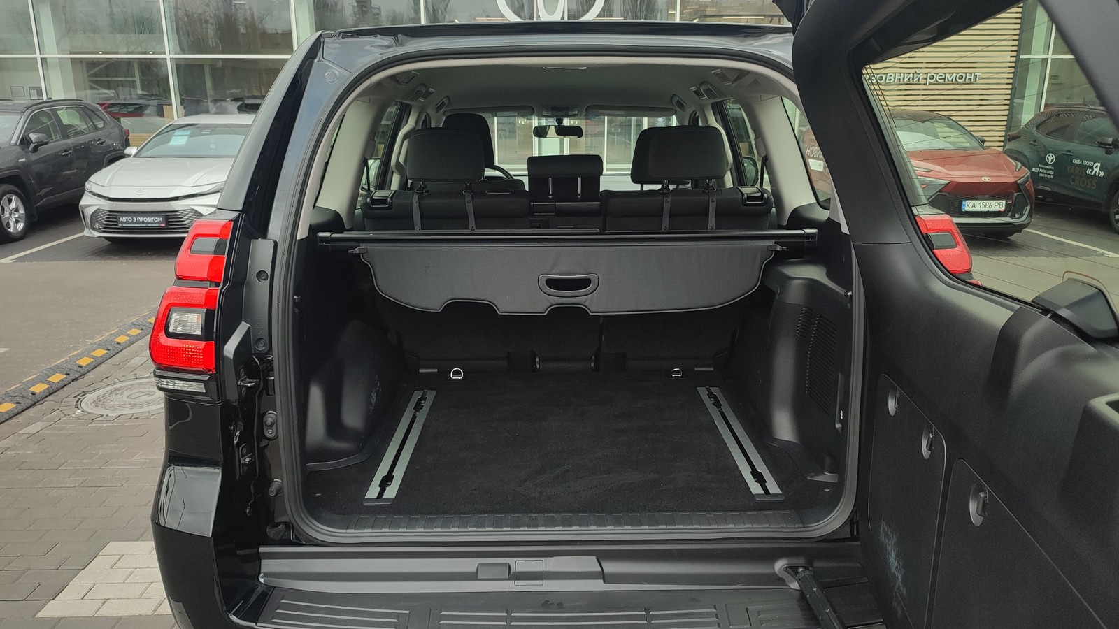 Toyota LAND CRUISER PRADO 2023 року з пробігом 61836 км, Універсал, Тойота Центр Київ "ВіДі Автострада", м.Київ - 1980000 ГРН | Фото № 10