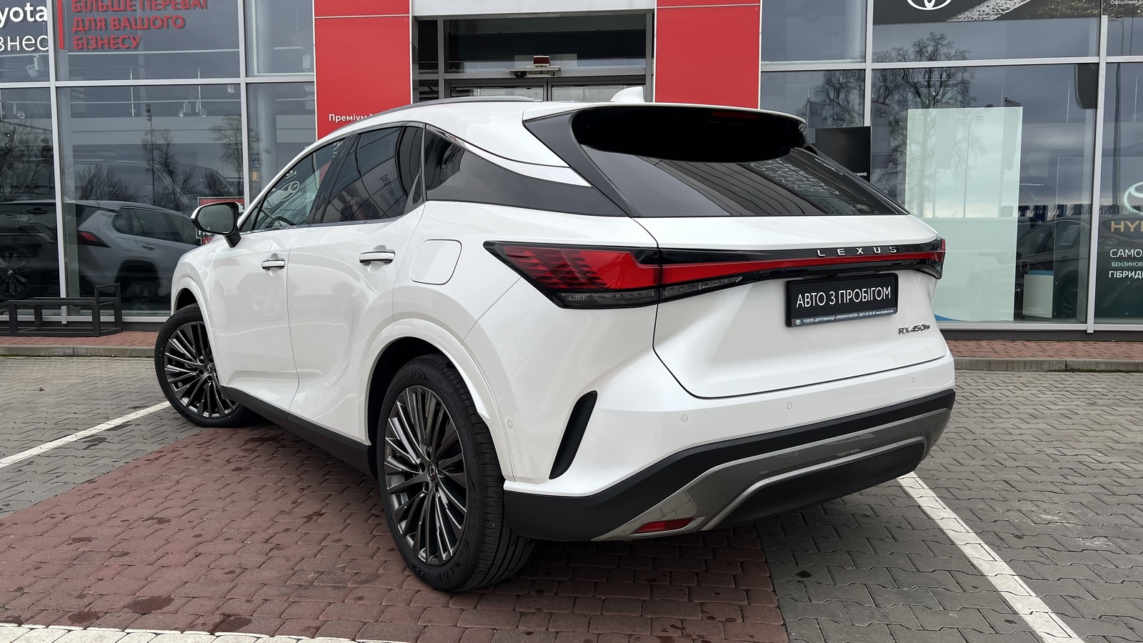 Lexus RX 450h+ 2024 року з пробігом 8908 км, Універсал, Тойота Центр Вінниця "Преміум Мотор", м.Вінниця - 3952500 ГРН | Фото № 2