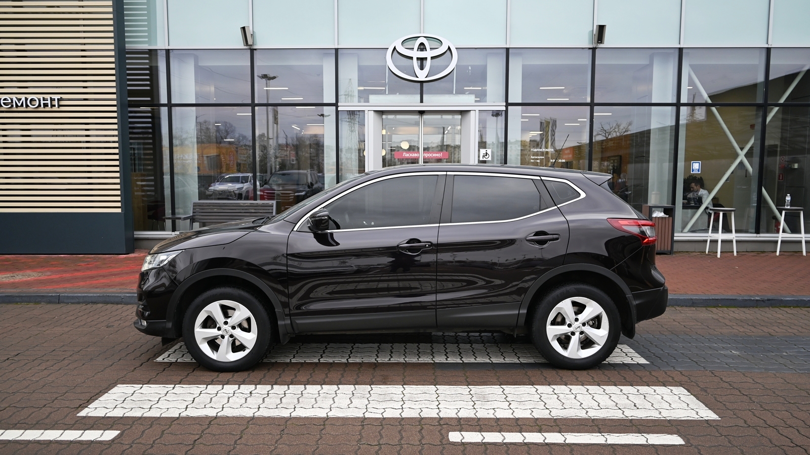 Інші авто NISSAN QASHQAI 2017 року з пробігом 81636 км, Універсал, Тойота Центр Київ "Сіті Плаза", м.Київ - 706860 ГРН | Фото № 3