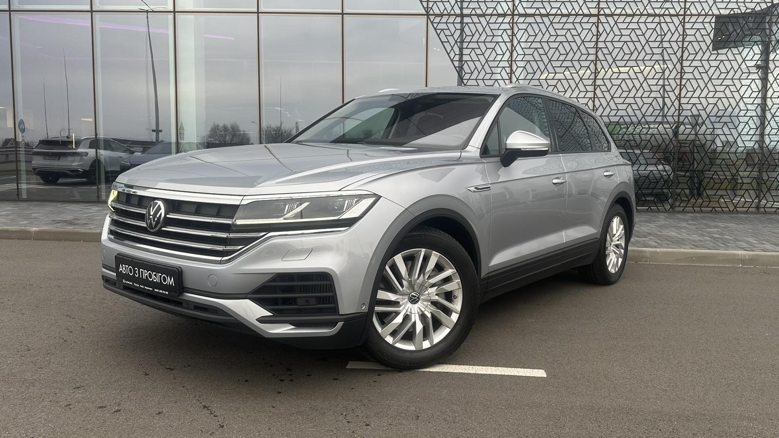 Інші авто VOLKSWAGEN TOUAREG 2020 року з пробігом 88000 км, Універсал, Лексус Київ Аеропорт, м.Київ - 1708201 ГРН | Фото № 1