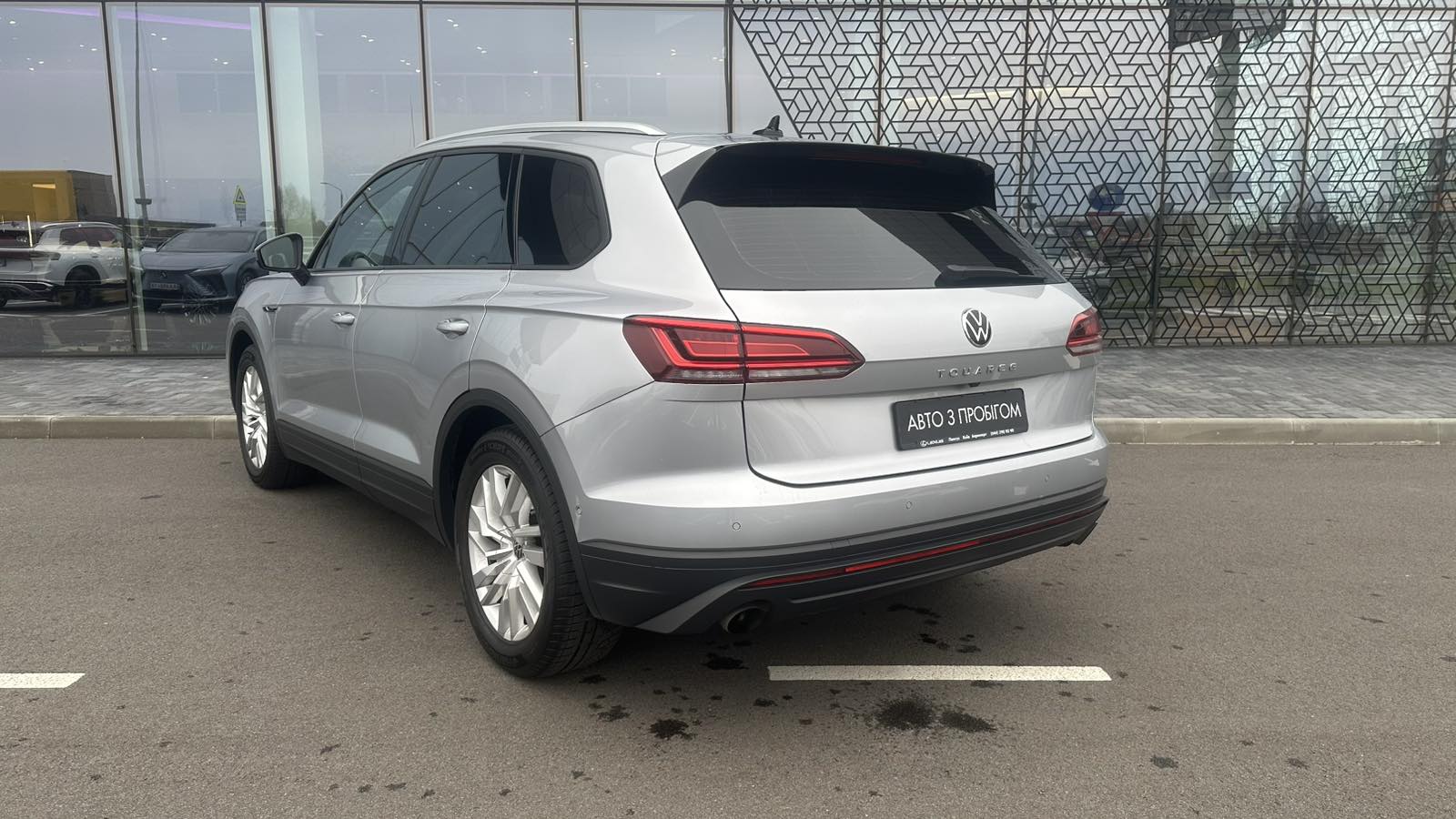 Інші авто VOLKSWAGEN TOUAREG 2020 року з пробігом 88000 км, Універсал, Лексус Київ Аеропорт, м.Київ - 1708201 ГРН | Фото № 2
