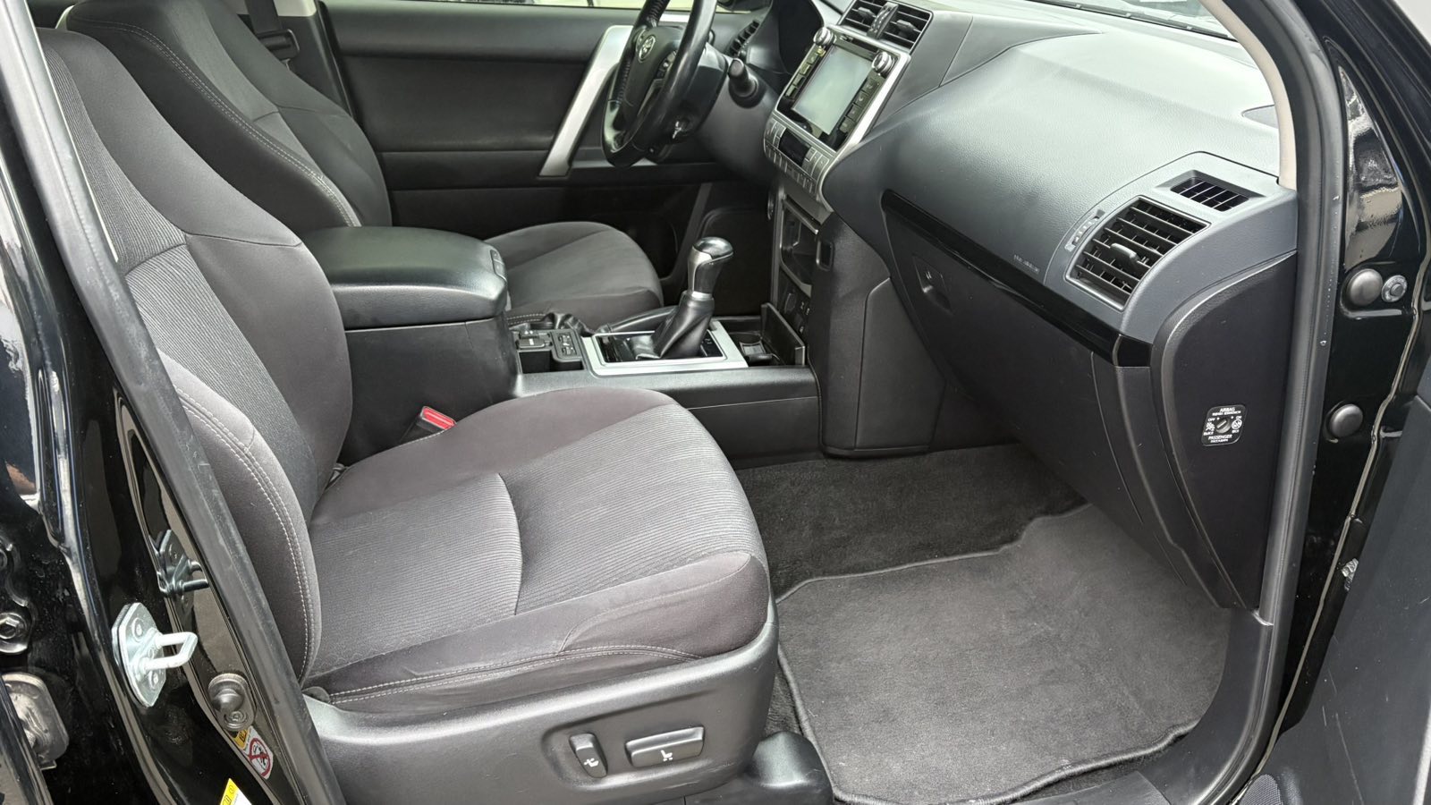 Toyota LAND CRUISER PRADO 2019 року з пробігом 175000 км, Універсал, Тойота Центр Київ "Автосаміт Укравто", м.Київ - 1600500 ГРН | Фото № 6