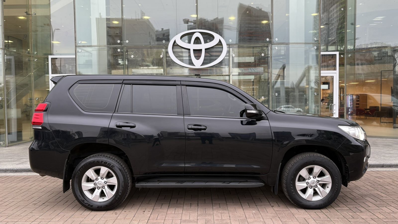 Toyota LAND CRUISER PRADO 2019 року з пробігом 175000 км, Універсал, Тойота Центр Київ "Автосаміт Укравто", м.Київ - 1600500 ГРН | Фото № 16