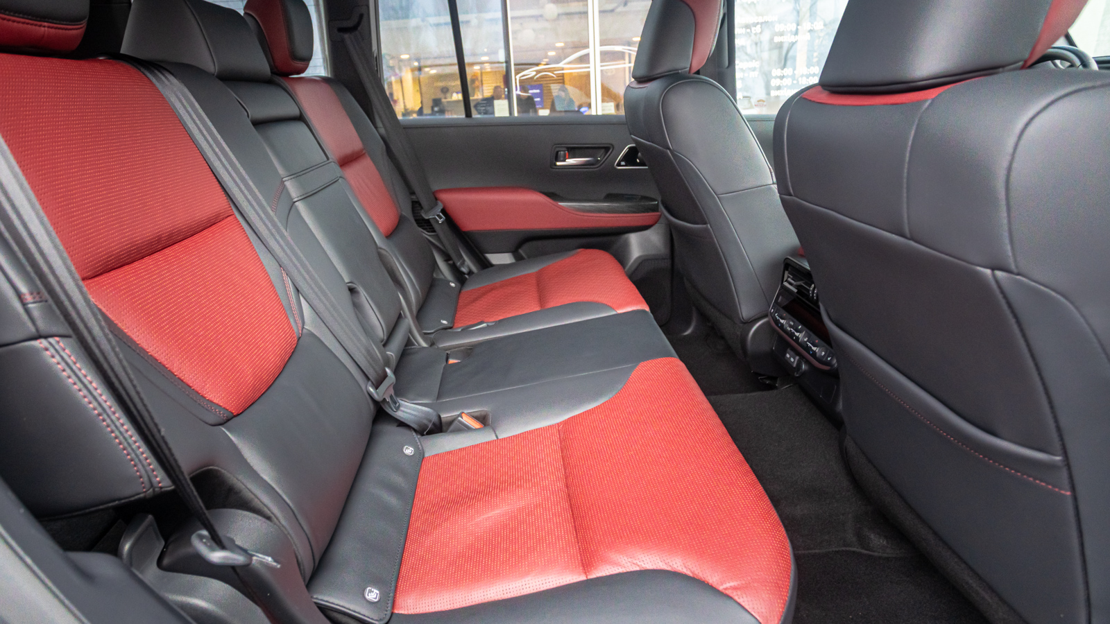 Toyota LAND CRUISER 2023 року з пробігом 34151 км, Універсал, Тойота Центр Дніпро "Алмаз Мотор" на Запорізькому шосе, м.Дніпро - 3315000 ГРН | Фото № 7