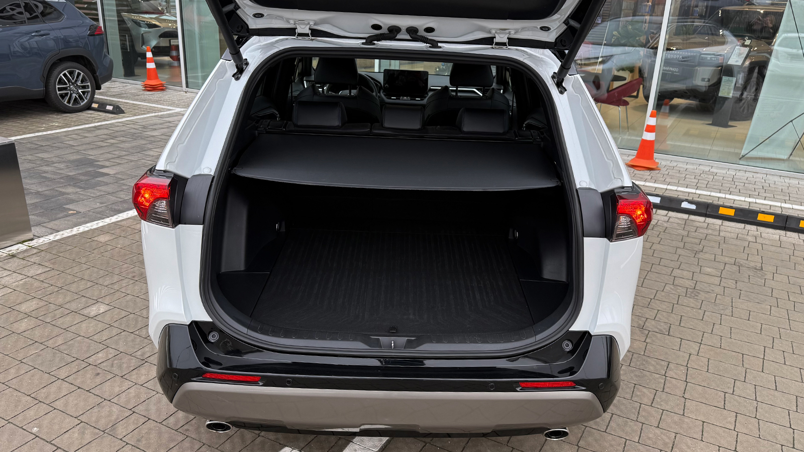 Toyota RAV4 2024 року з пробігом 15487 км, Універсал, Тойота Центр Рівне "Агат Авто", м.Рівне - 1886800 ГРН | Фото № 10