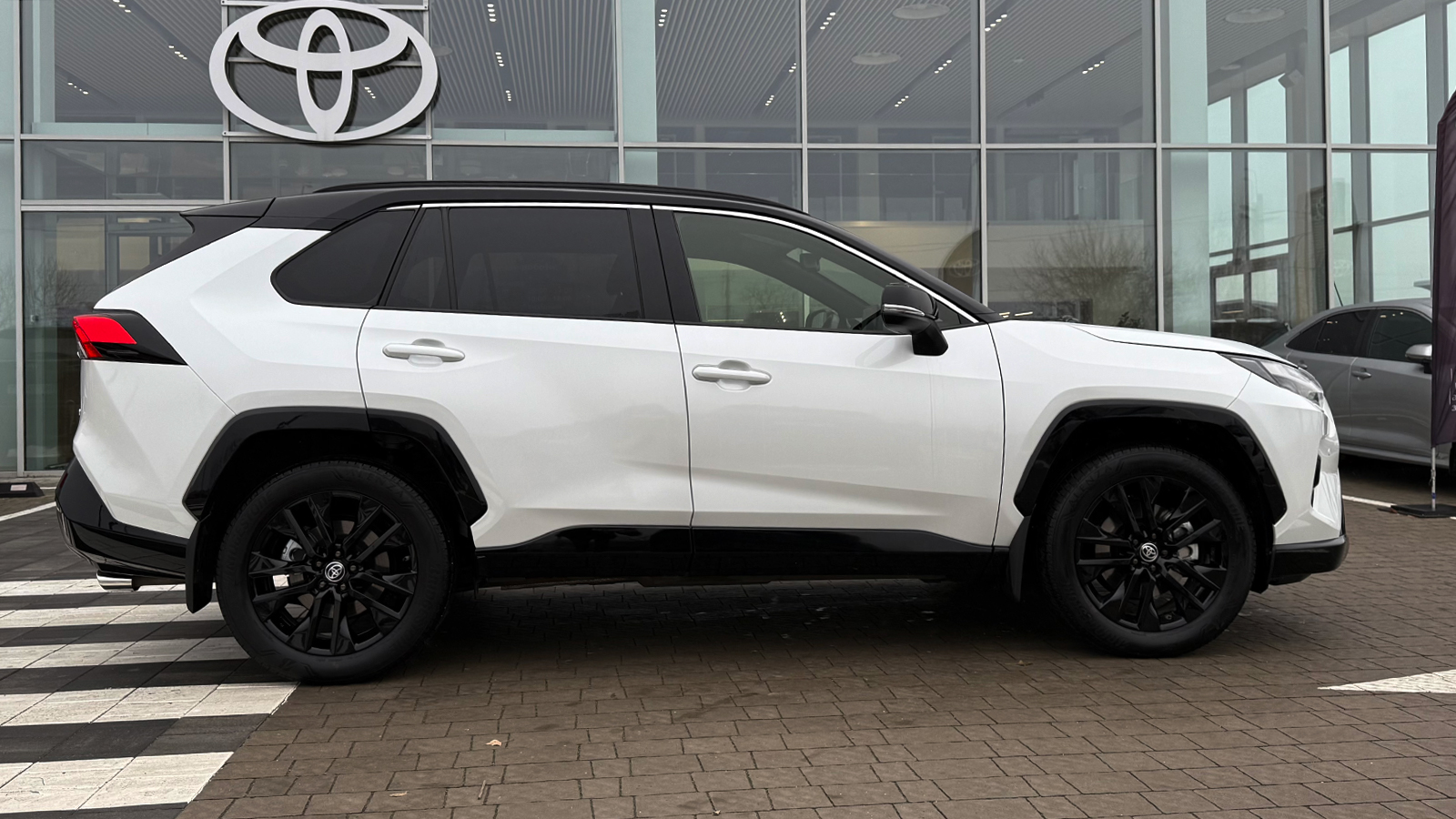 Toyota RAV4 2024 року з пробігом 15487 км, Універсал, Тойота Центр Рівне "Агат Авто", м.Рівне - 1886800 ГРН | Фото № 17