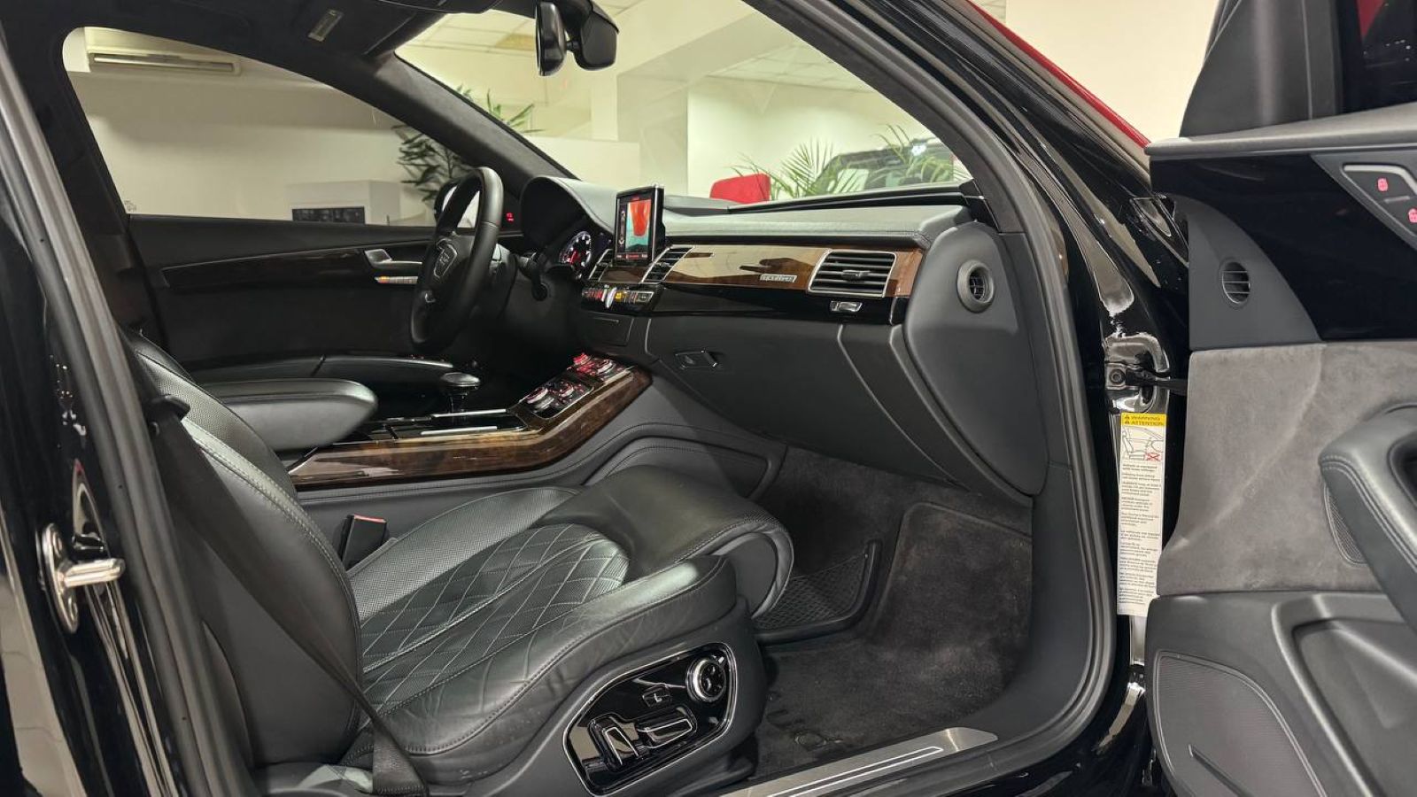 Інші авто AUDI A8 2015 року з пробігом 215000 км, Седан, Тойота Центр Ужгород "Карат Мотор", м.Ужгород - 825000 ГРН | Фото № 6