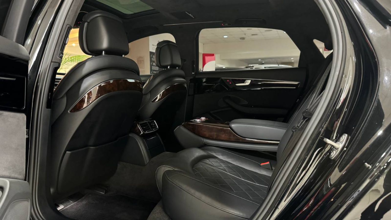 Інші авто AUDI A8 2015 року з пробігом 215000 км, Седан, Тойота Центр Ужгород "Карат Мотор", м.Ужгород - 825000 ГРН | Фото № 11