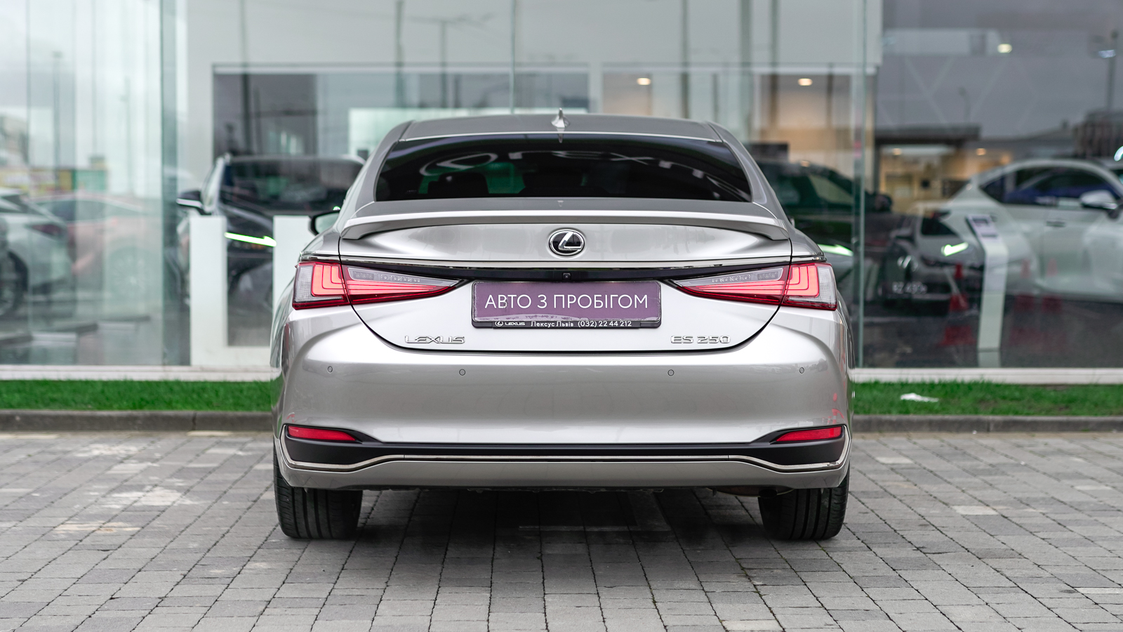 Lexus ES 2023 року з пробігом 47108 км, Седан, Лексус Львів, м.Львів - 1818900 ГРН | Фото № 4