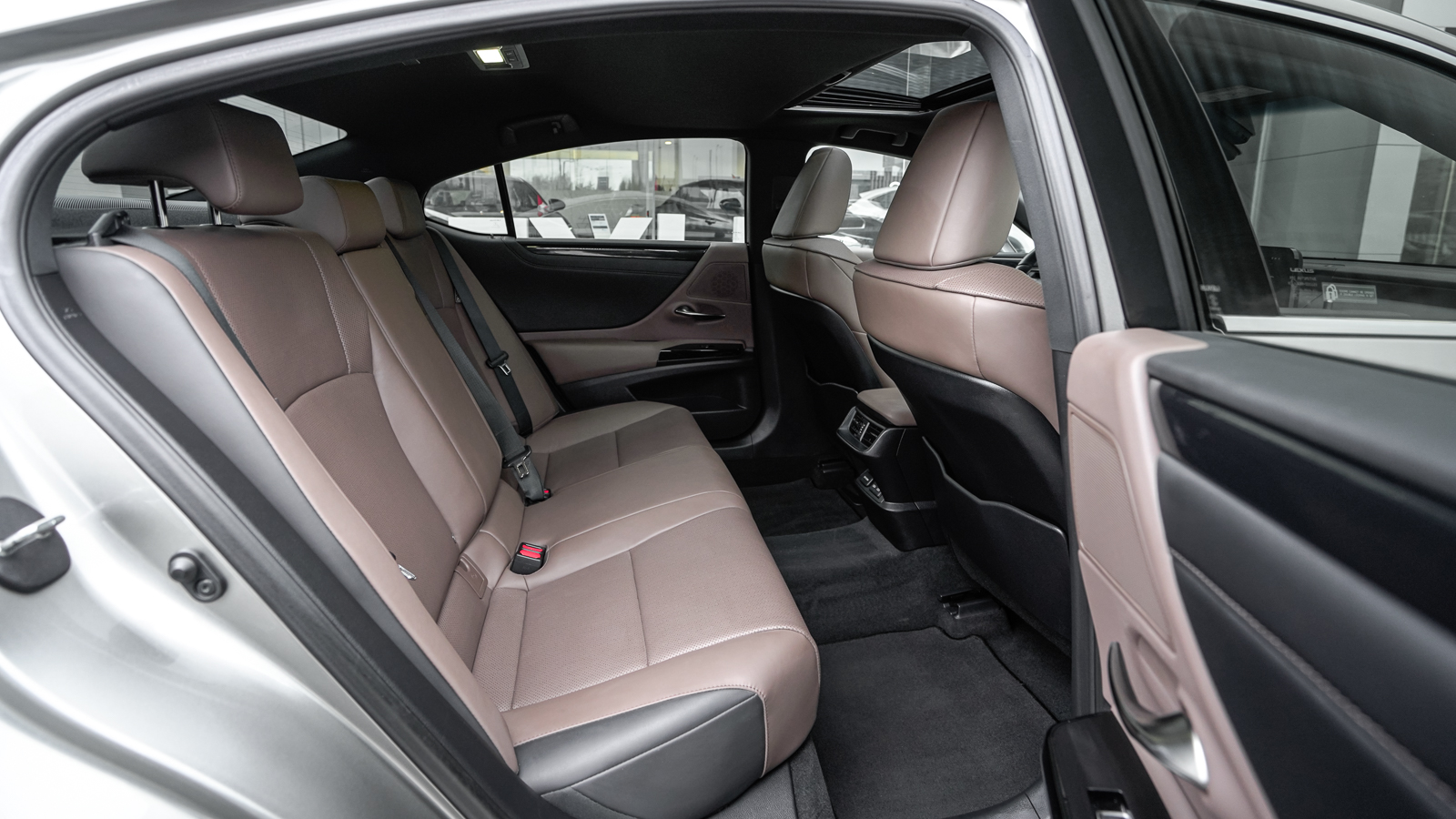 Lexus ES 2023 року з пробігом 47108 км, Седан, Лексус Львів, м.Львів - 1818900 ГРН | Фото № 7