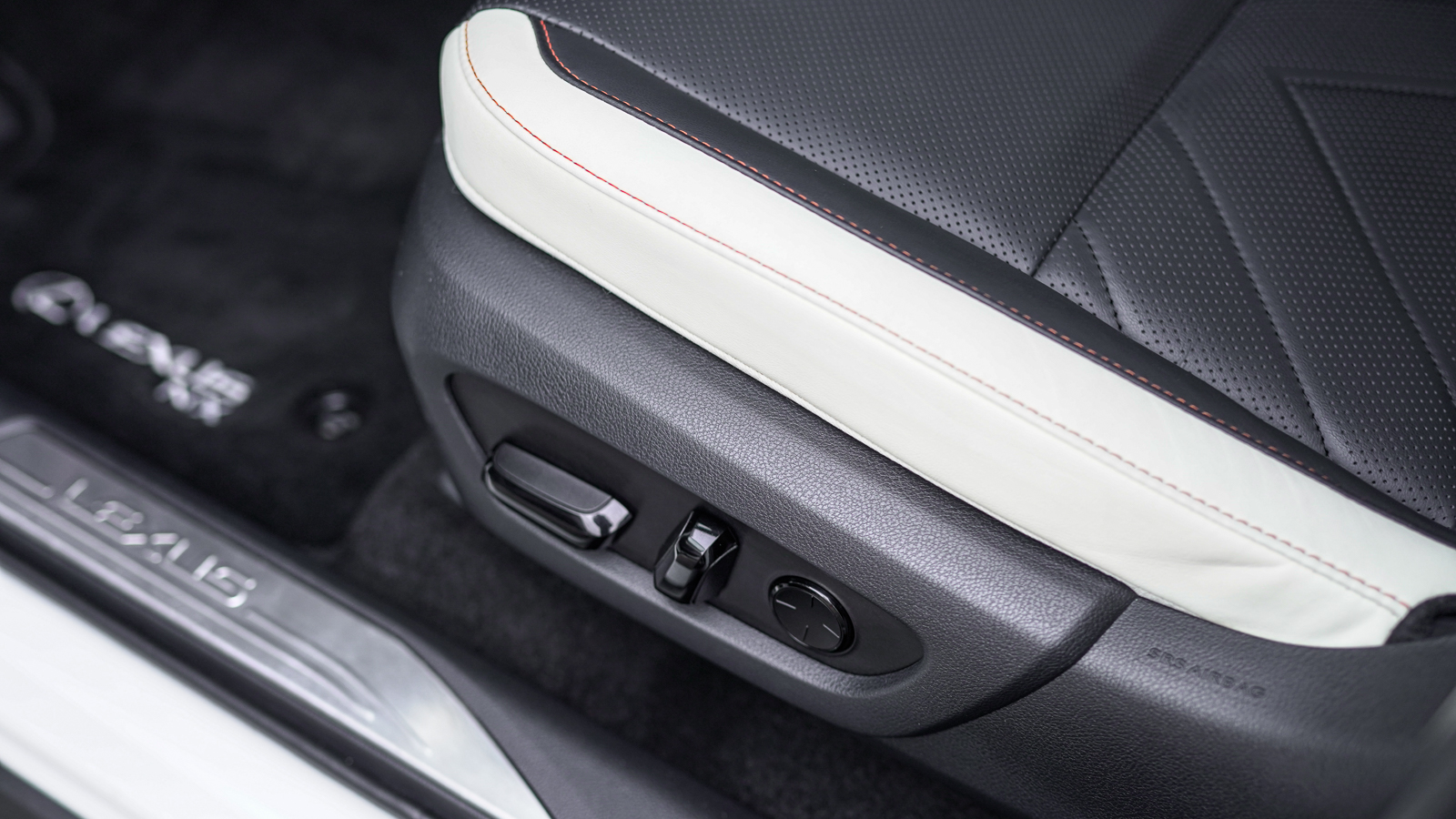 Lexus NX 2023 року, Універсал, Лексус Львів, м.Львів | Фото № 18 Lexus NX 2023 року з пробігом 60737 км, Універсал, Лексус Львів, м.Львів - 2453400 ГРН | Фото № 18