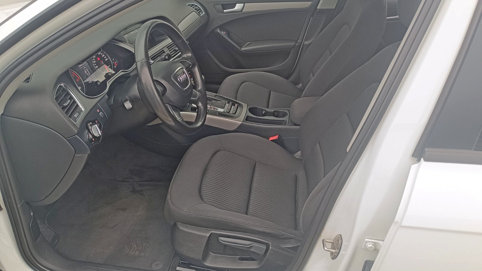 Інші авто AUDI A4 2013 року з пробігом 133135 км, Седан, Тойота Центр Київ «ВІДІ Аеропорт», м.Київ - 530000 ГРН | Фото № 11