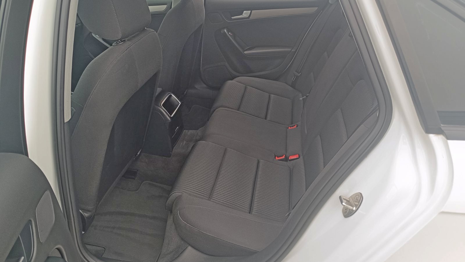 Інші авто AUDI A4 2013 року з пробігом 133135 км, Седан, Тойота Центр Київ «ВІДІ Аеропорт», м.Київ - 530000 ГРН | Фото № 12