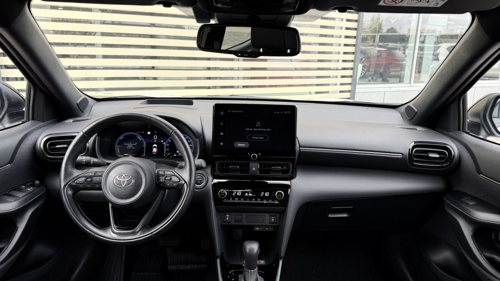 Toyota YARIS CROSS 2024 року, Хетчбек, Тойота Центр Одеса "Інжпроект", м.Одеса | Фото № 8 Toyota YARIS CROSS 2024 року з пробігом 1482 км, Хетчбек, Тойота Центр Одеса "Інжпроект", м.Одеса - 1368520 ГРН | Фото № 8