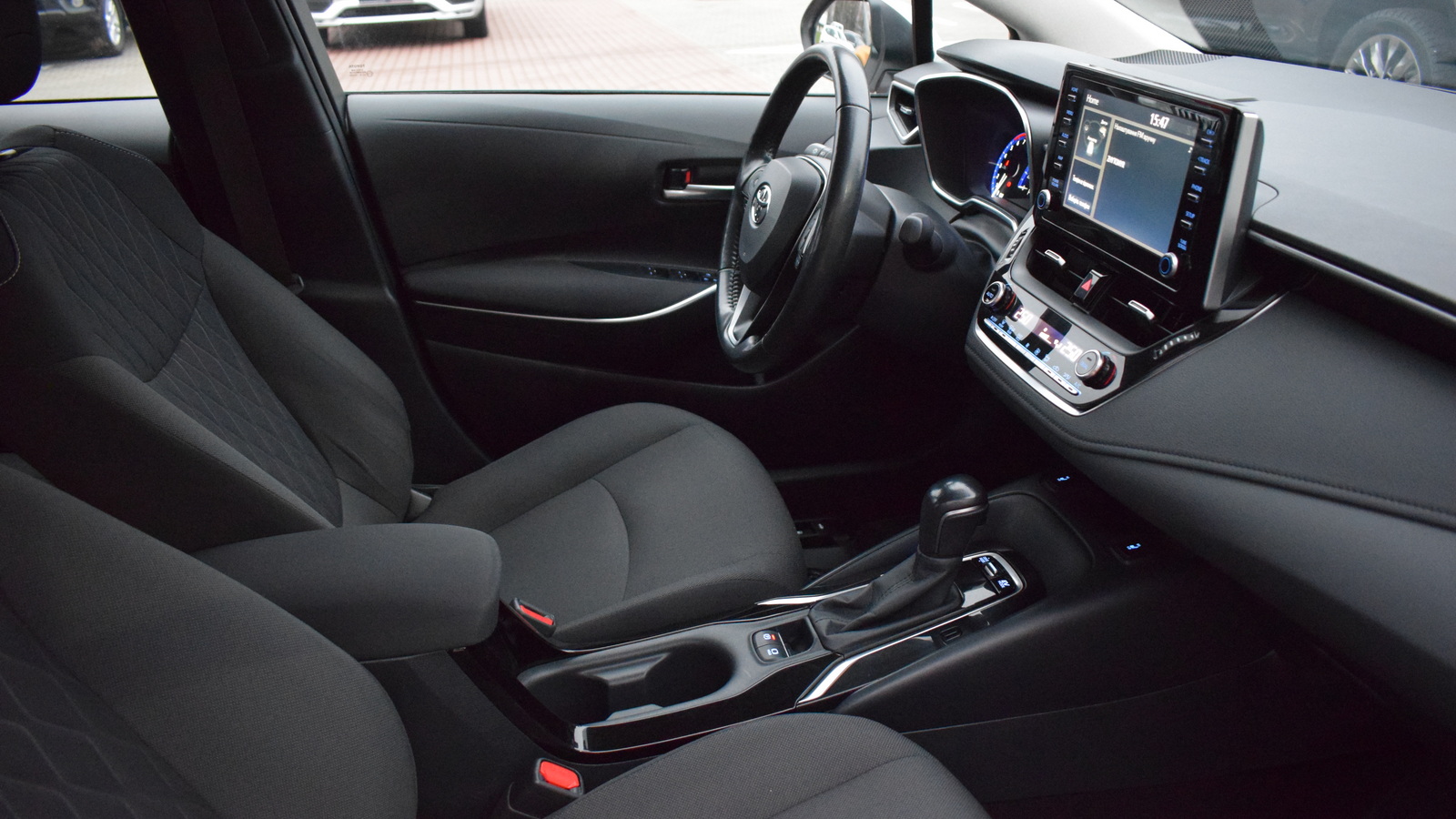 Toyota COROLLA 2021 року, Седан, Тойота Центр Житомир "Стар - Кар", м.Житомир | Фото № 6 Toyota COROLLA 2021 року з пробігом 86138 км, Седан, Тойота Центр Житомир "Стар - Кар", м.Житомир - 917910 ГРН | Фото № 6