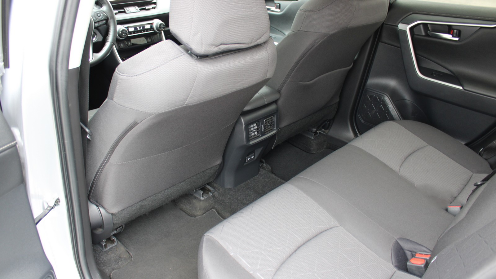 Toyota RAV4 2023 року з пробігом 29262 км, Універсал, Тойота Центр Черкаси "Мотор Сіті", м.Черкаси - 1434000 ГРН | Фото № 11