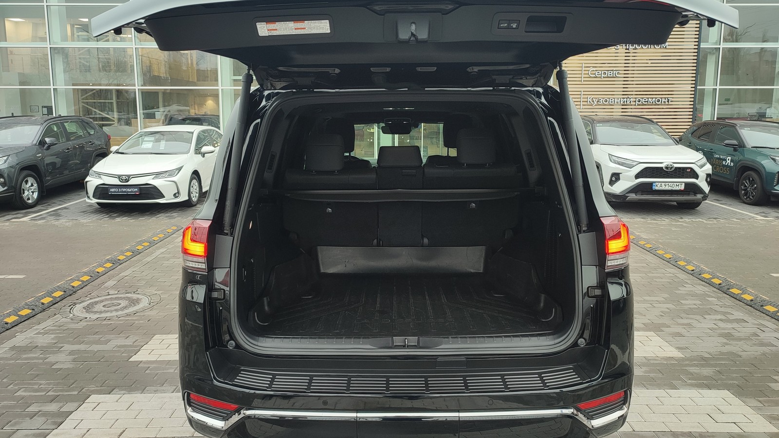 Toyota LAND CRUISER 2021 року, Універсал, Тойота Центр Київ "ВіДі Автострада", м.Київ | Фото № 10 Toyota LAND CRUISER 2021 року з пробігом 78489 км, Універсал, Тойота Центр Київ "ВіДі Автострада", м.Київ - 3500000 ГРН | Фото № 10