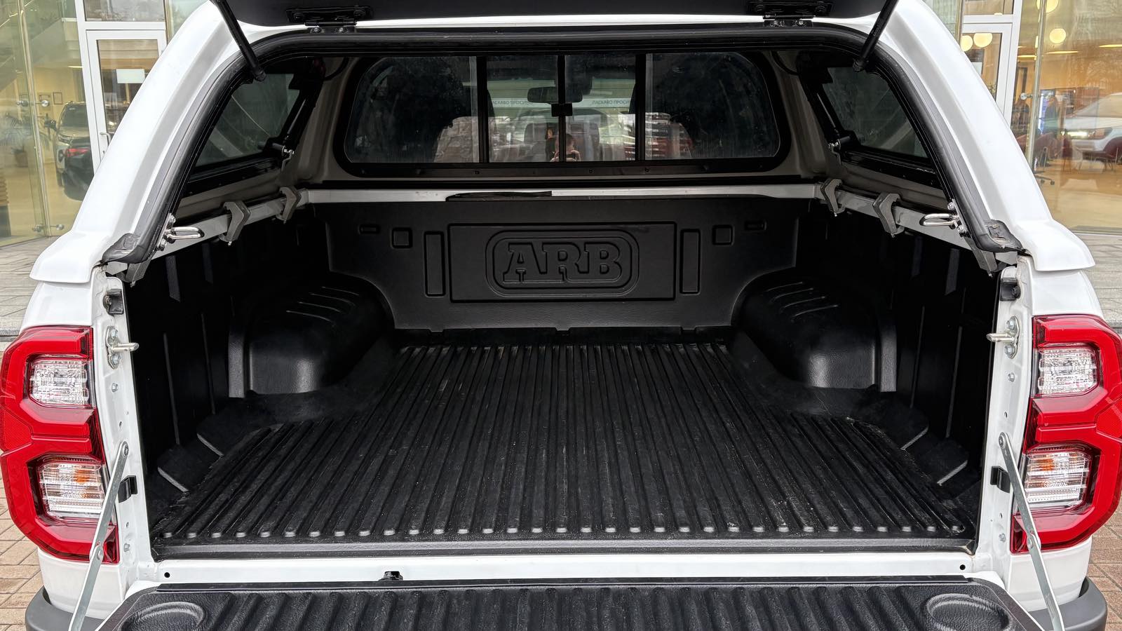 Toyota HILUX 2022 року, Пікап, Тойота Центр Київ "Автосаміт Укравто", м.Київ | Фото № 10 Toyota HILUX 2022 року з пробігом 59758 км, Пікап, Тойота Центр Київ "Автосаміт Укравто", м.Київ - 1985500 ГРН | Фото № 10