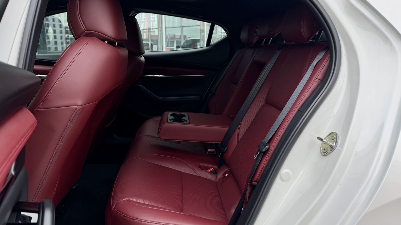 Інші авто MAZDA 3 2024 року, Хетчбек, Тойота Центр Чернігів "Соллі-Плюс", м.Чернігів | Фото № 11 Інші авто MAZDA 3 2024 року з пробігом 5465 км, Хетчбек, Тойота Центр Чернігів "Соллі-Плюс", м.Чернігів - 1081000 ГРН | Фото № 11