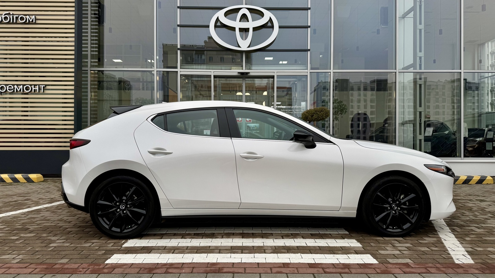 Інші авто MAZDA 3 2024 року, Хетчбек, Тойота Центр Чернігів "Соллі-Плюс", м.Чернігів | Фото № 16 Інші авто MAZDA 3 2024 року з пробігом 5465 км, Хетчбек, Тойота Центр Чернігів "Соллі-Плюс", м.Чернігів - 1081000 ГРН | Фото № 16