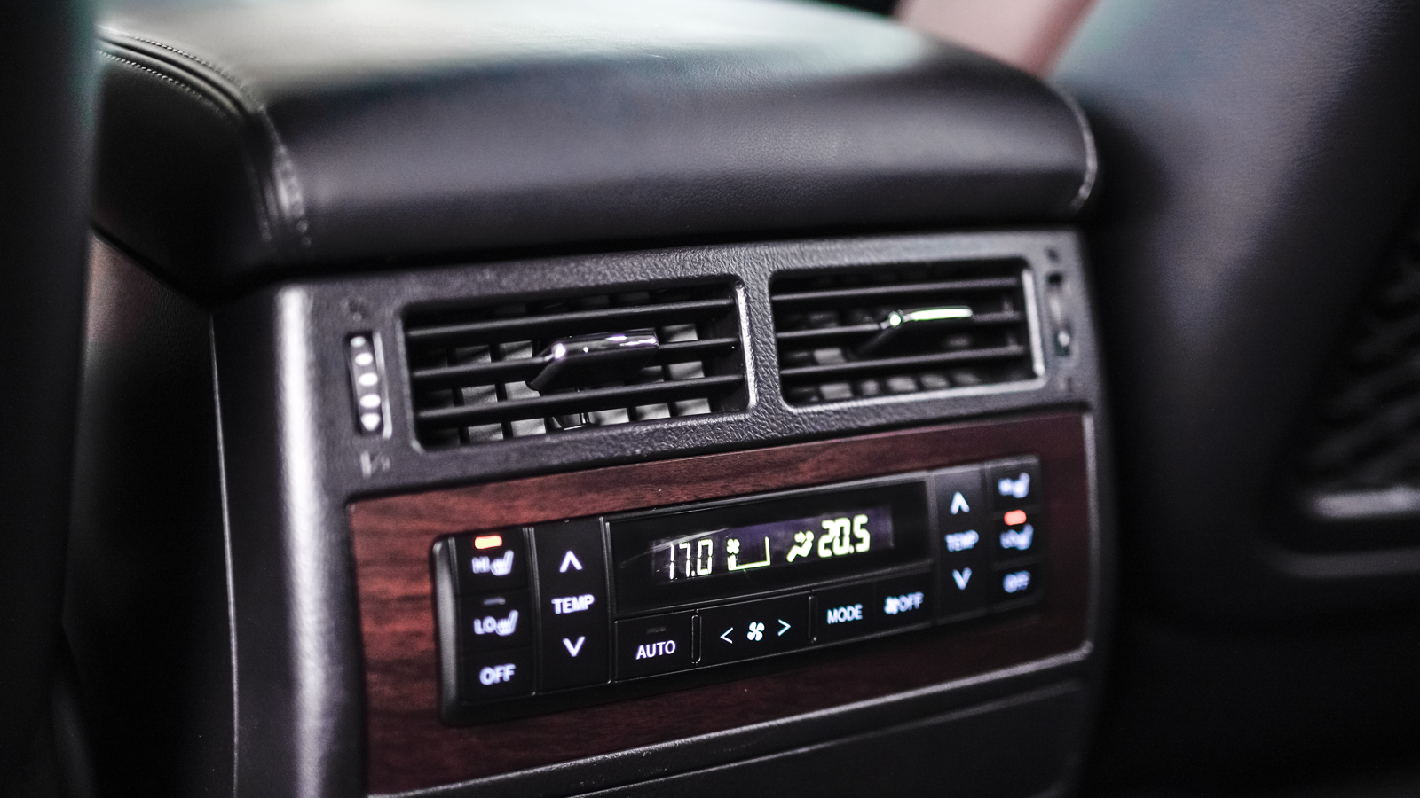 Toyota LAND CRUISER 2016 року з пробігом 51885 км, Універсал, Тойота Центр Львів "Діамант", м.Львів - 2199600 ГРН | Фото № 44