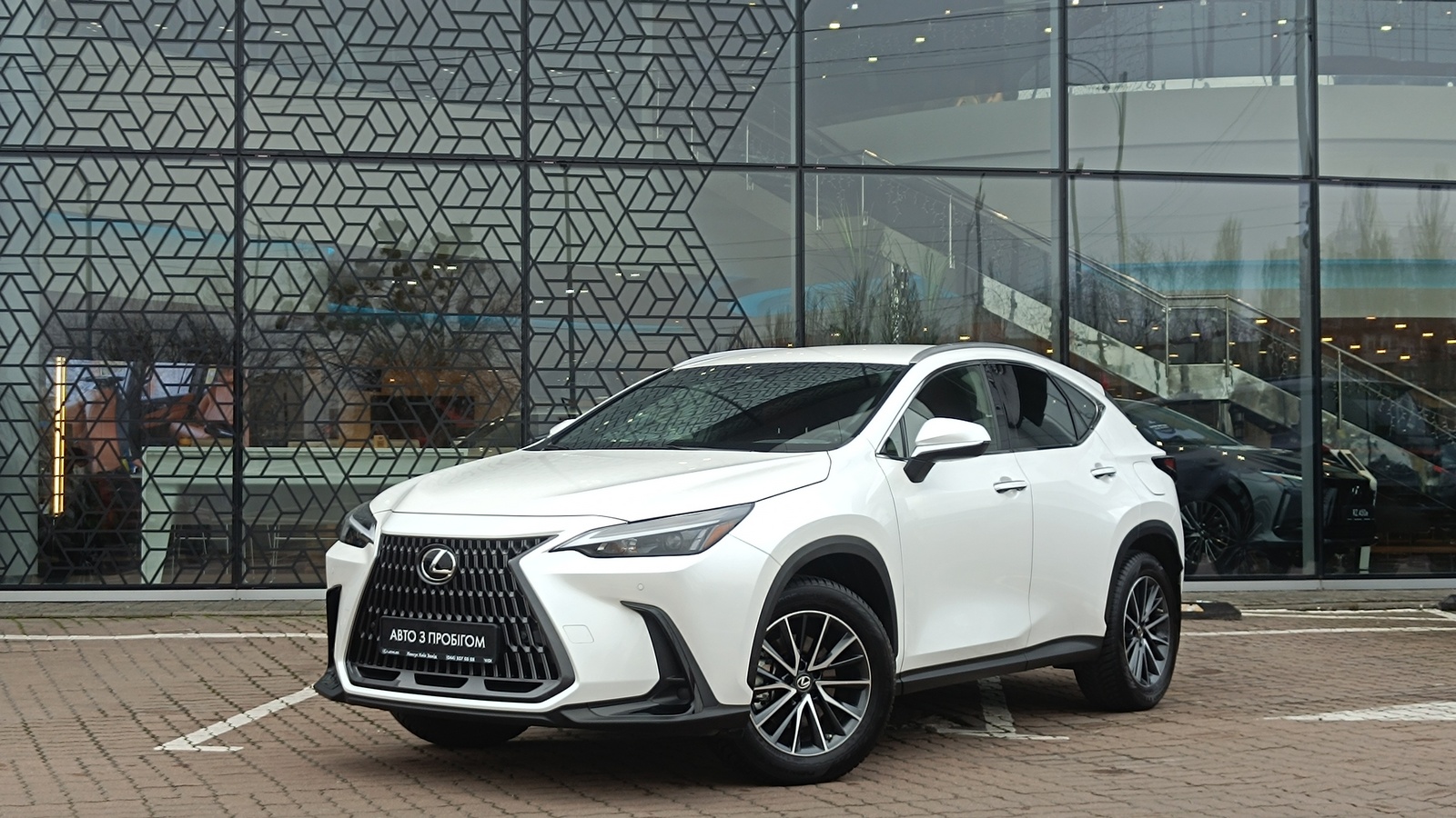 Lexus NX 2022 року, Універсал, Лексус Київ Захід, м.Київ | Фото № 1 Lexus NX 2022 року з пробігом 41603 км, Універсал, Лексус Київ Захід, м.Київ - 1726000 ГРН | Фото № 1