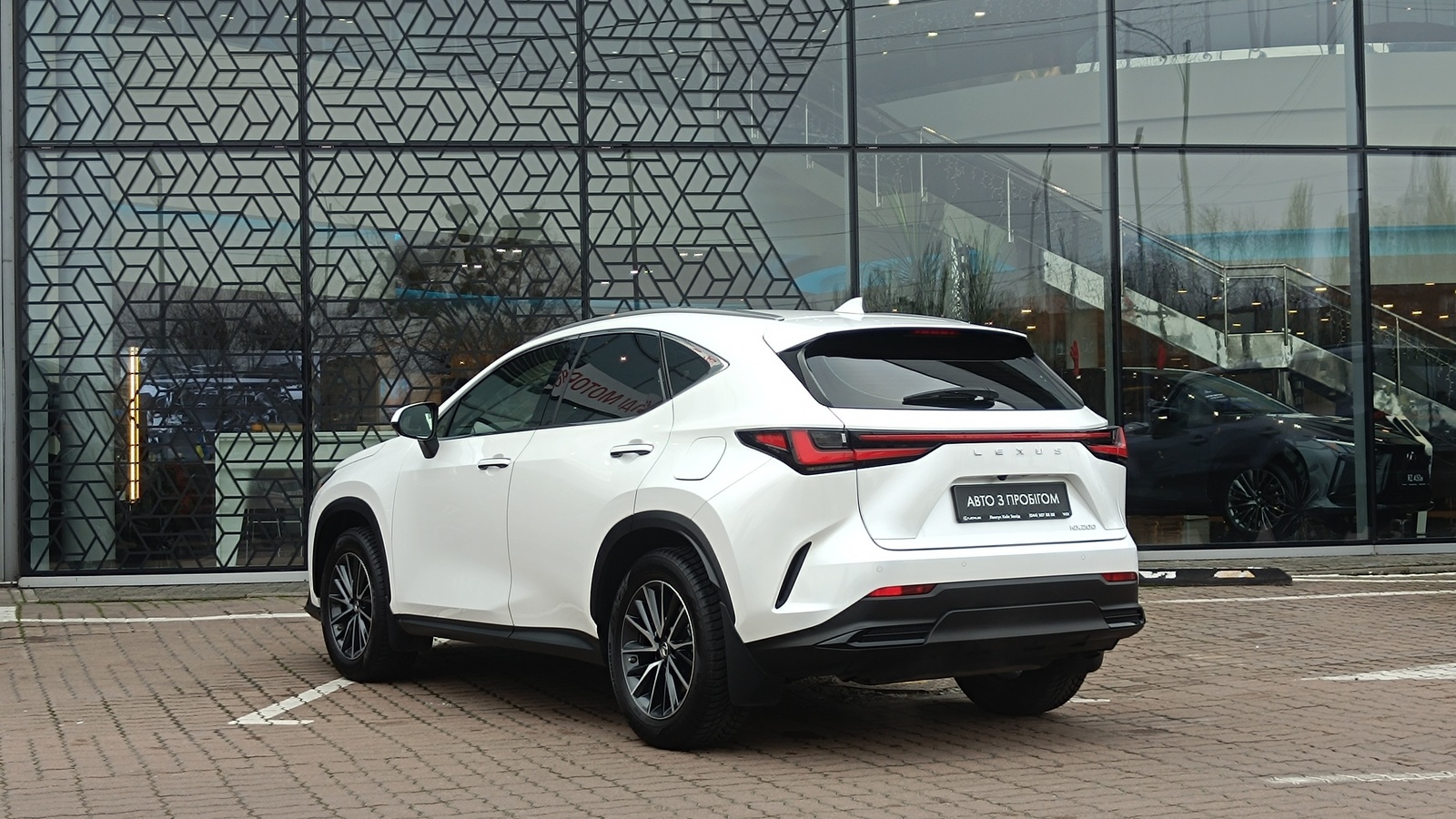 Lexus NX 2022 року, Універсал, Лексус Київ Захід, м.Київ | Фото № 2 Lexus NX 2022 року з пробігом 41603 км, Універсал, Лексус Київ Захід, м.Київ - 1726000 ГРН | Фото № 2