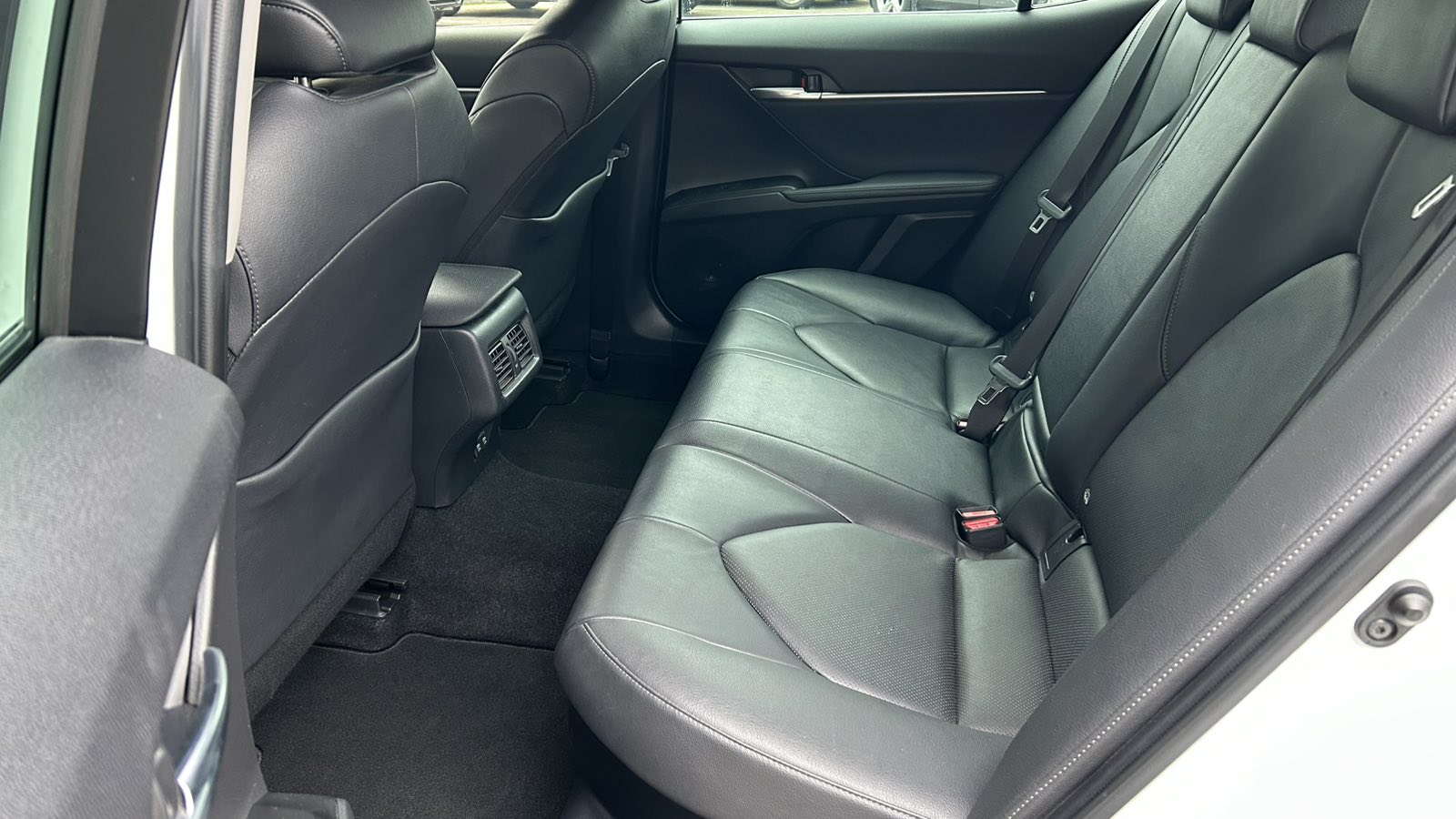 Toyota CAMRY 2021 року, Седан, Тойота Центр Київ "Автосаміт Укравто", м.Київ | Фото № 11 Toyota CAMRY 2021 року з пробігом 99238 км, Седан, Тойота Центр Київ "Автосаміт Укравто", м.Київ - 1430000 ГРН | Фото № 11