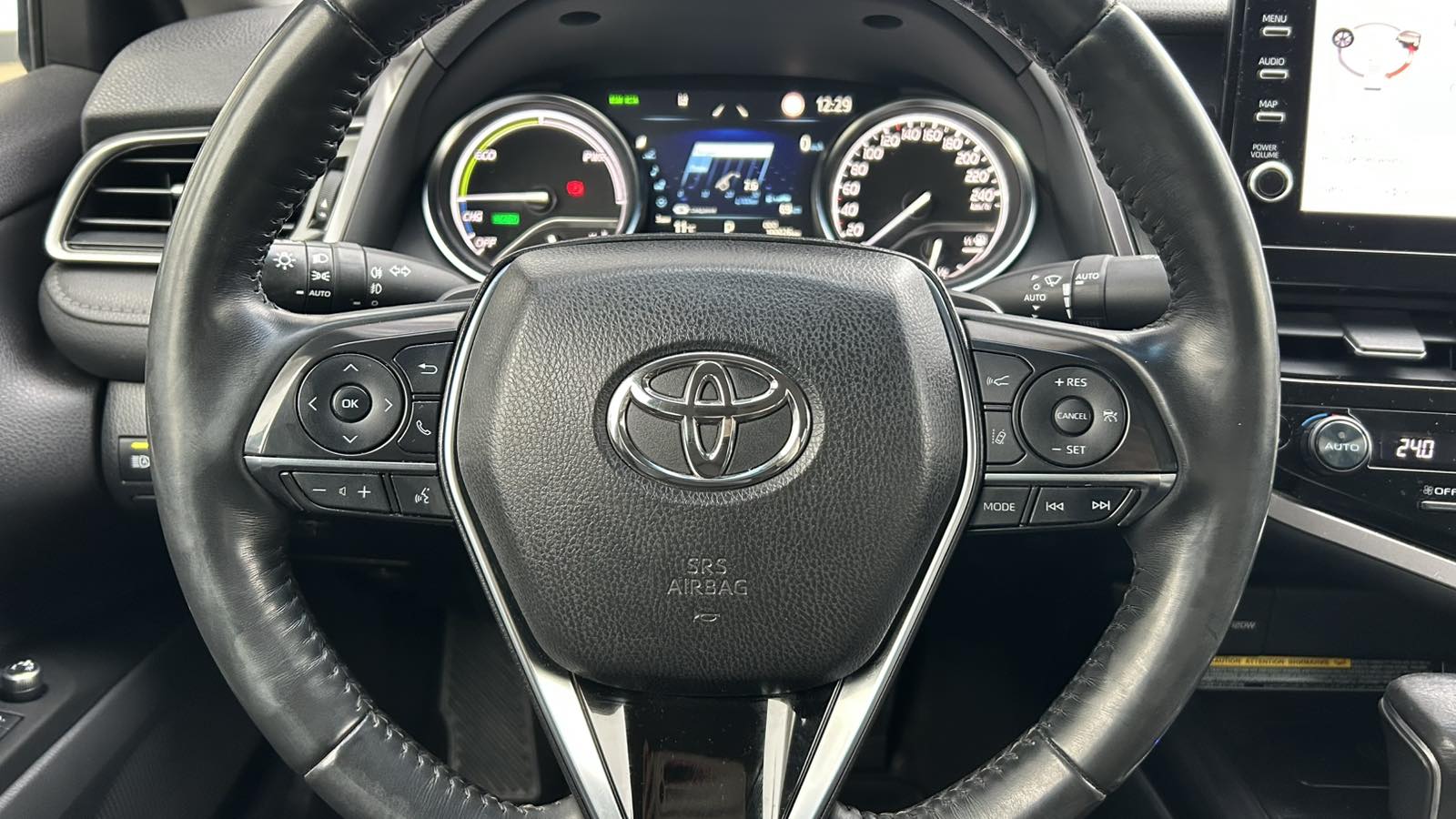 Toyota CAMRY 2021 року, Седан, Тойота Центр Київ "Автосаміт Укравто", м.Київ | Фото № 13 Toyota CAMRY 2021 року з пробігом 99238 км, Седан, Тойота Центр Київ "Автосаміт Укравто", м.Київ - 1430000 ГРН | Фото № 13