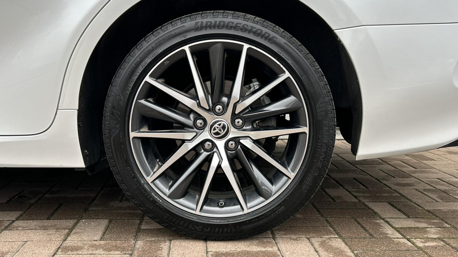 Toyota CAMRY 2021 року, Седан, Тойота Центр Київ "Автосаміт Укравто", м.Київ | Фото № 15 Toyota CAMRY 2021 року з пробігом 99238 км, Седан, Тойота Центр Київ "Автосаміт Укравто", м.Київ - 1430000 ГРН | Фото № 15